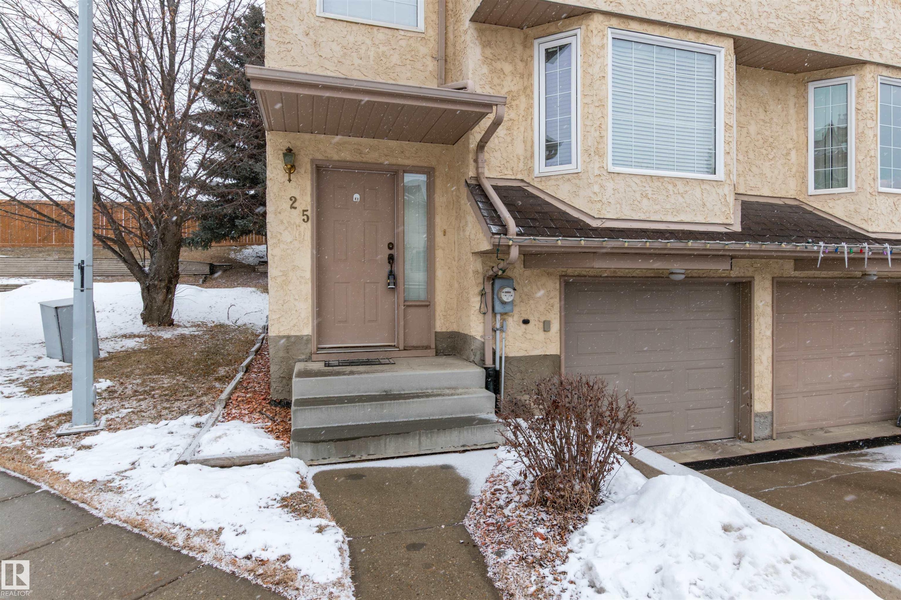 25 3645 145 Avenue, Edmonton, AB - Outdoor