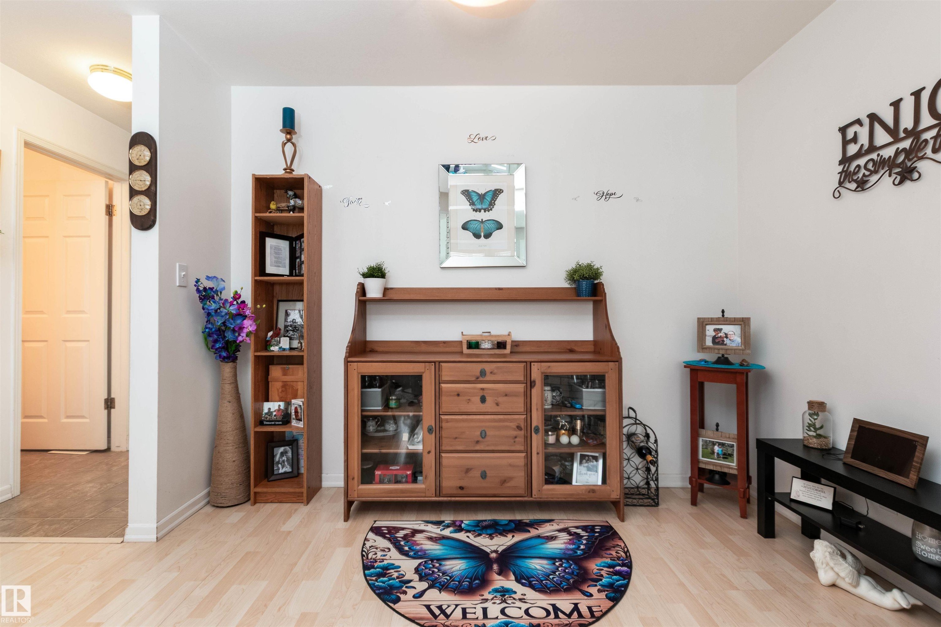 25 3645 145 Avenue, Edmonton, AB - Indoor