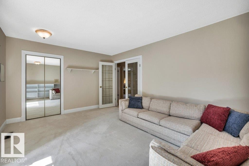 260 Windermere Drive, Edmonton, AB - Indoor Photo Showing Living Room