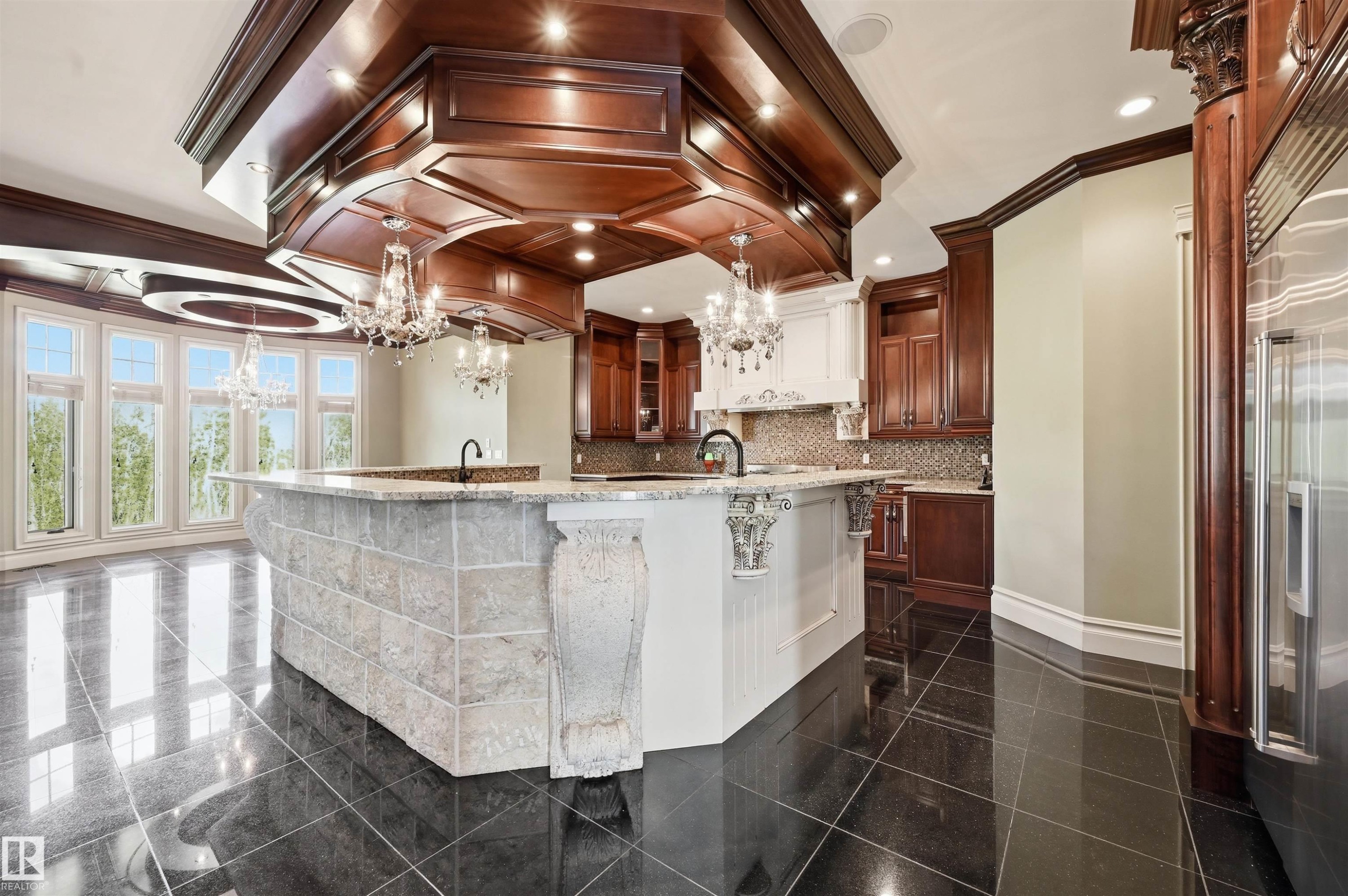 1004 Hollands Point(E), Edmonton, AB - Indoor Photo Showing Kitchen With Upgraded Kitchen