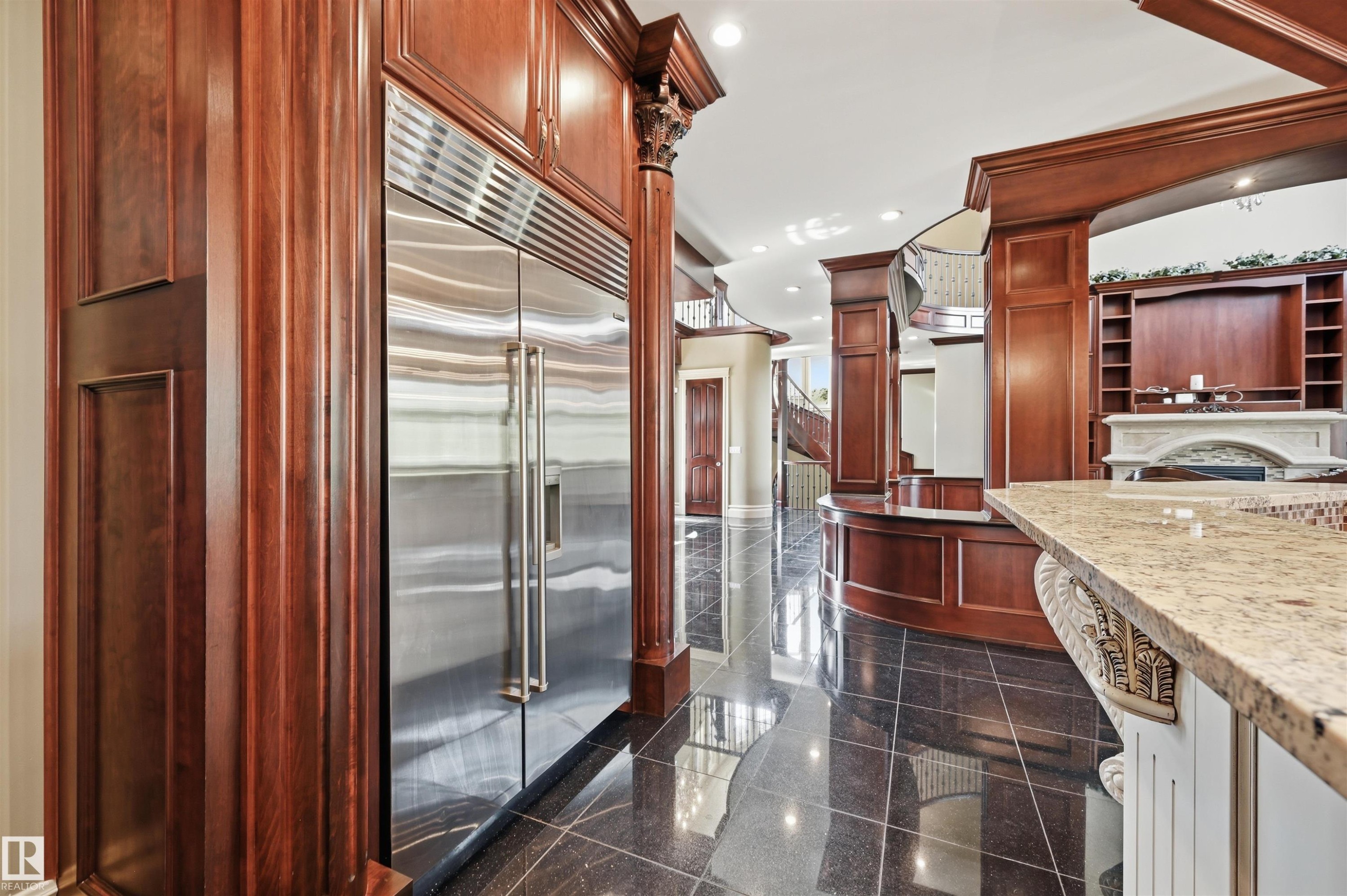 1004 Hollands Point(E), Edmonton, AB - Indoor