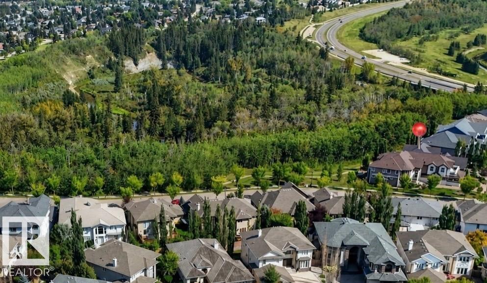 Backs onto ravine - 1004 Hollands Point(E), Edmonton, AB - Outdoor With View