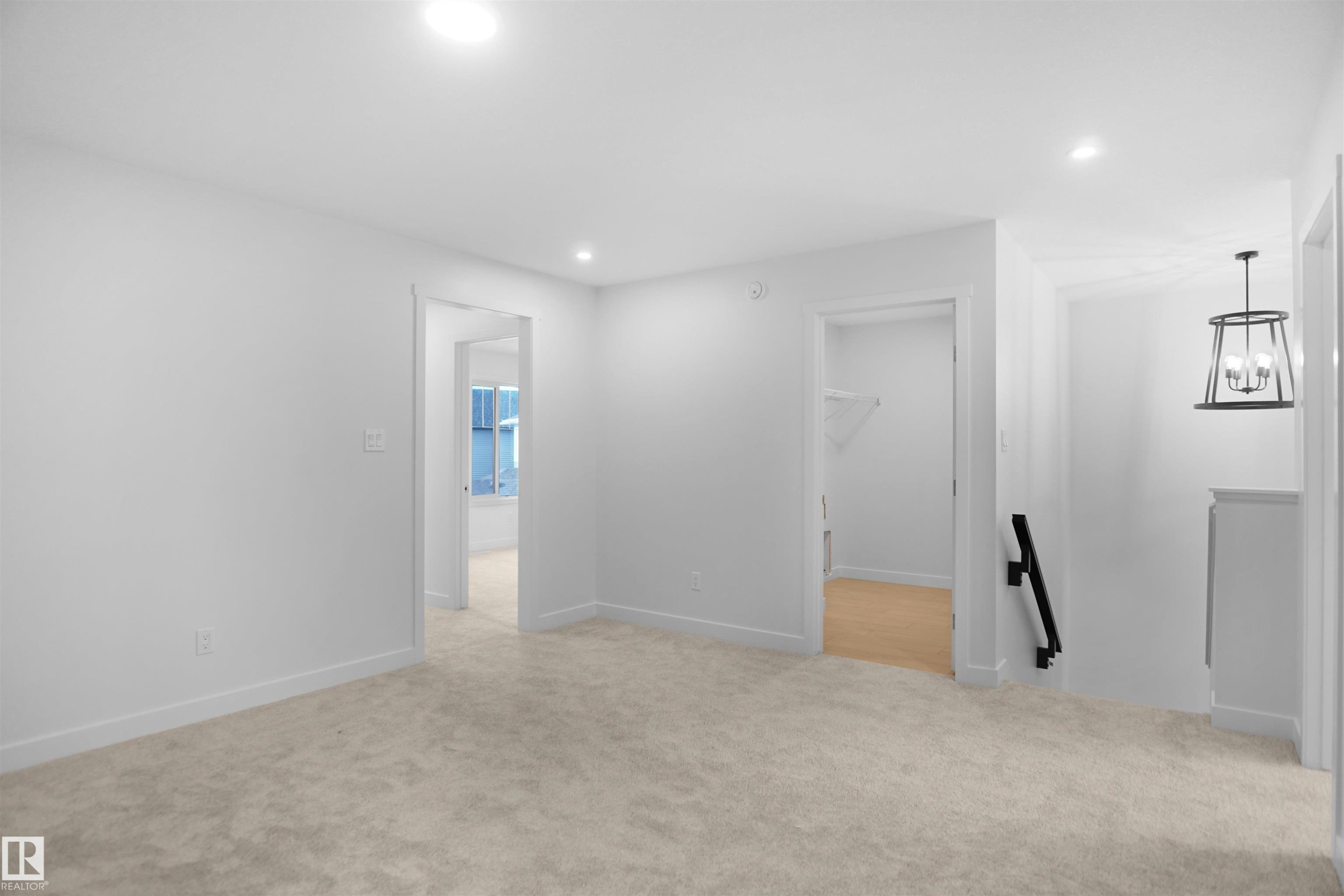 6343 175 Avenue, Edmonton, AB - Indoor Photo Showing Other Room