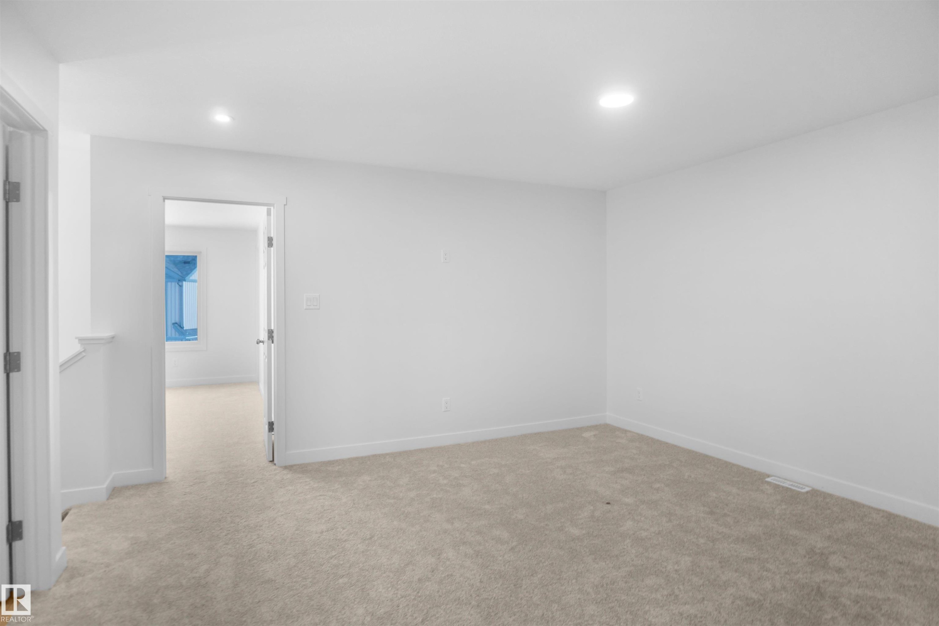 6343 175 Avenue, Edmonton, AB - Indoor Photo Showing Other Room