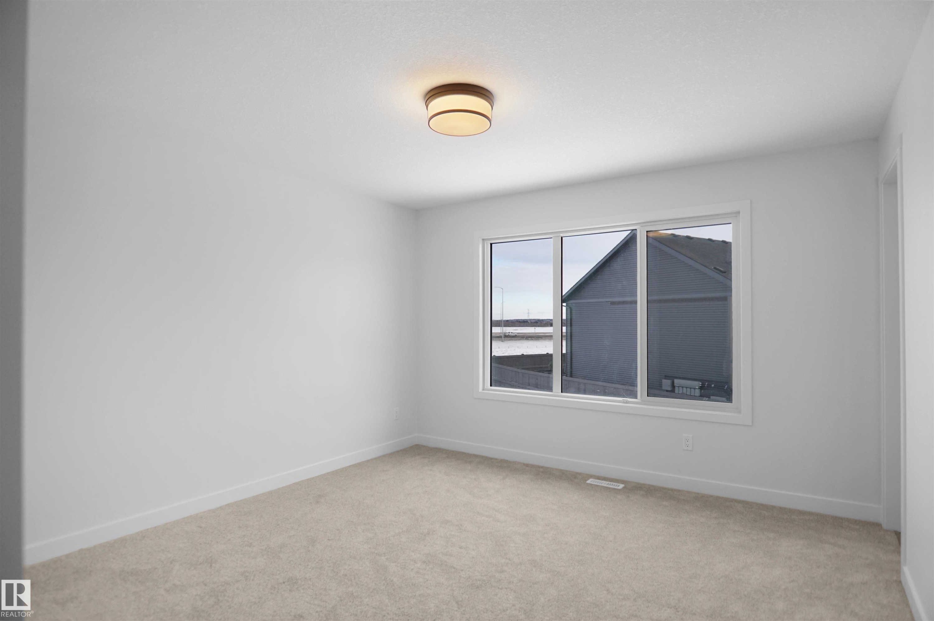 6343 175 Avenue, Edmonton, AB - Indoor Photo Showing Other Room