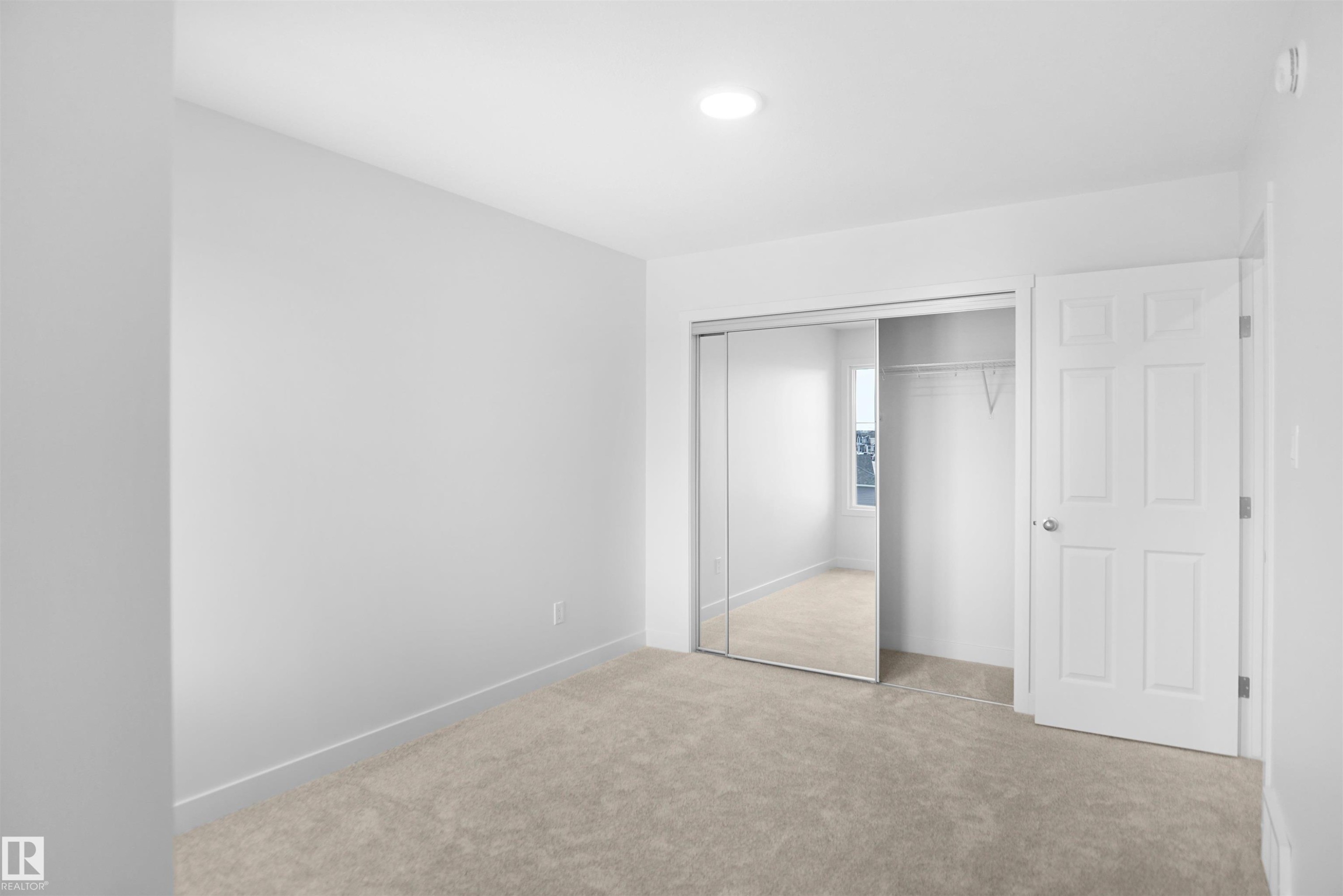 6343 175 Avenue, Edmonton, AB - Indoor Photo Showing Other Room