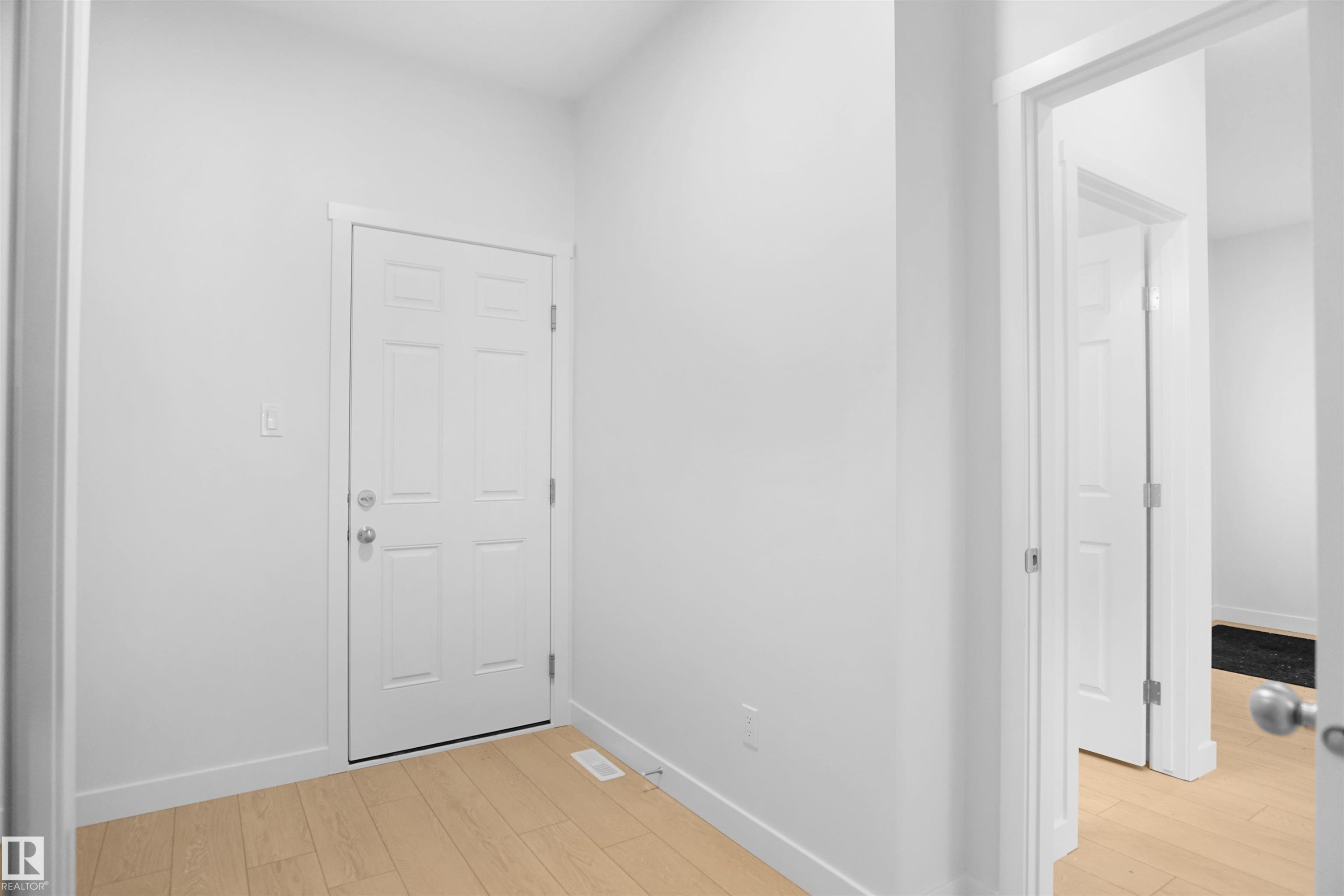 6343 175 Avenue, Edmonton, AB - Indoor Photo Showing Other Room