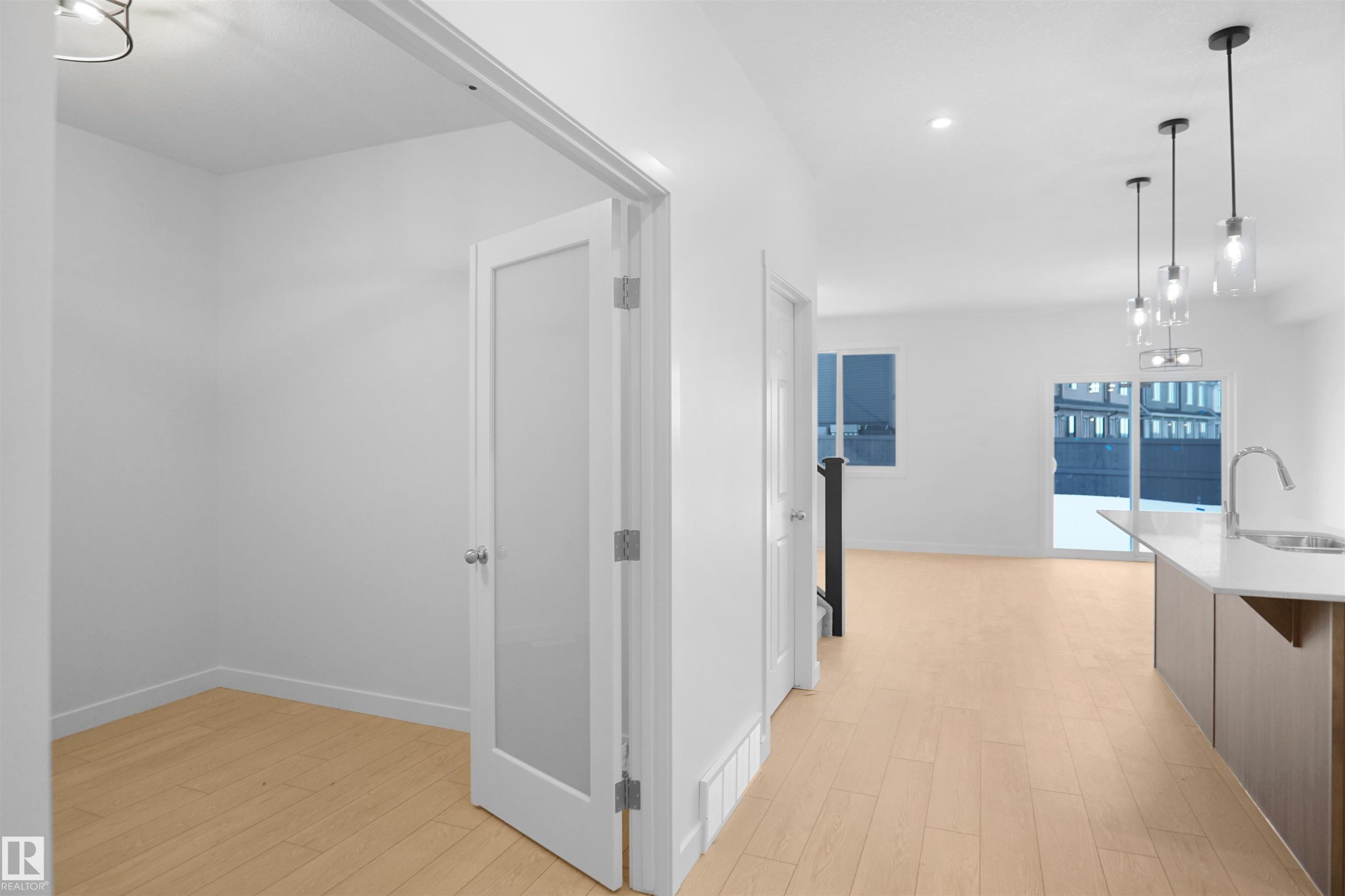 6343 175 Avenue, Edmonton, AB - Indoor Photo Showing Other Room