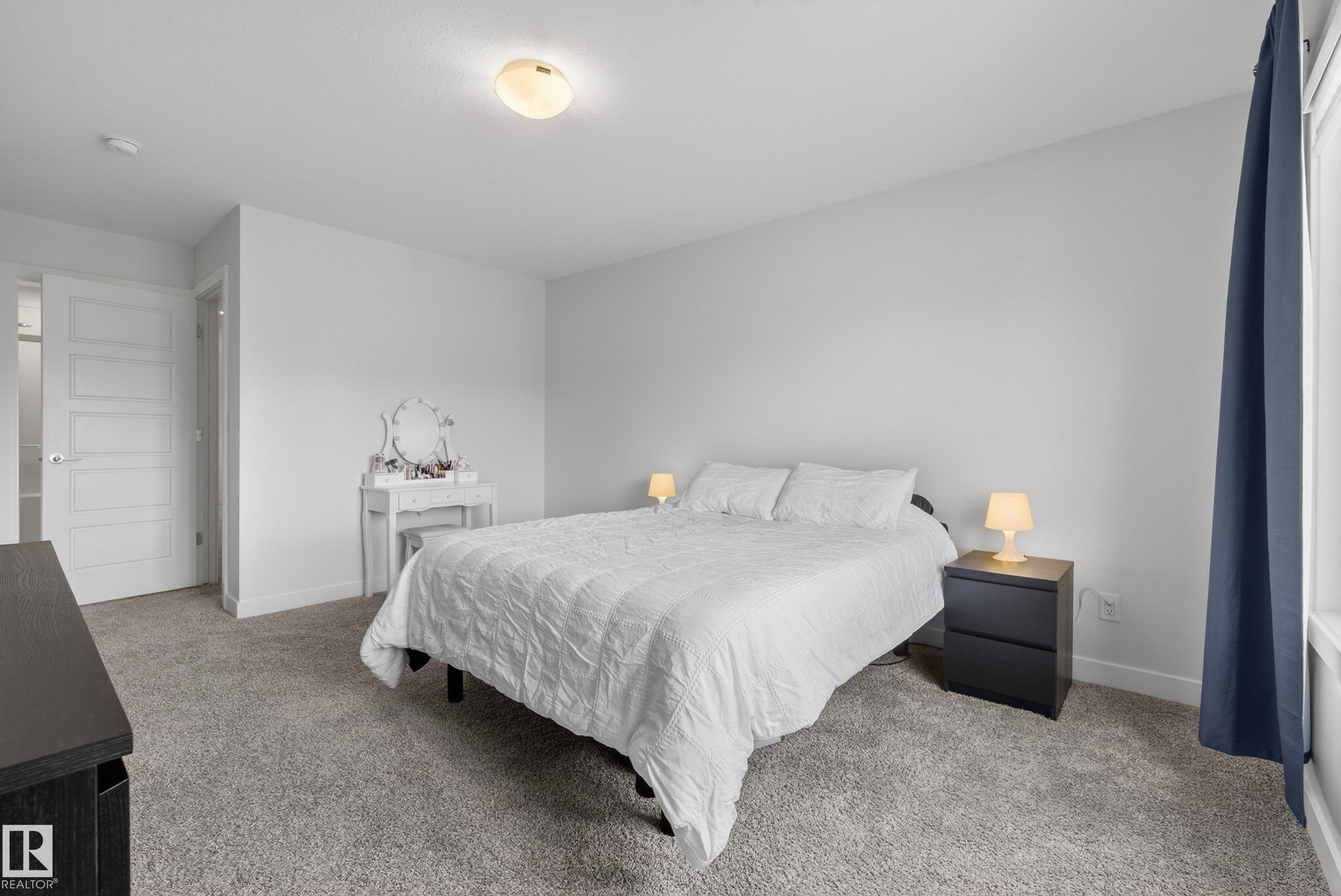 9309 Pear Link Link, Edmonton, AB - Indoor Photo Showing Bedroom