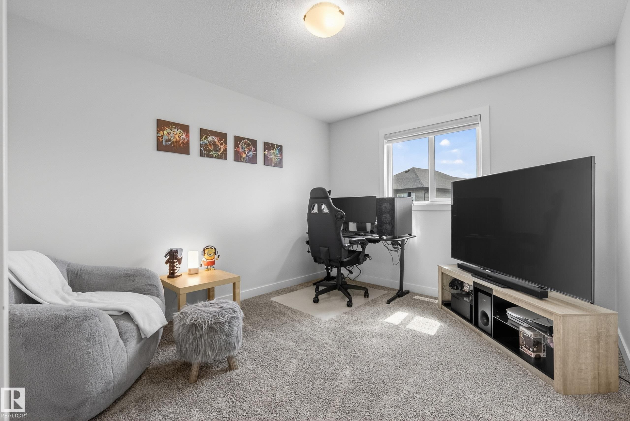 9309 Pear Link Link, Edmonton, AB - Indoor
