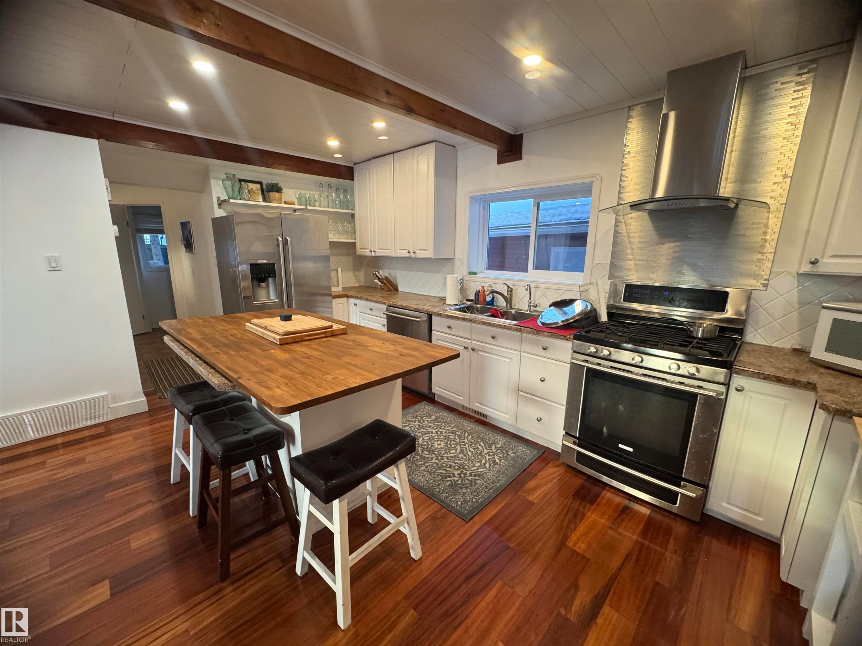 #8 Beaver Crescent, Rural Westlock County, AB - Indoor Photo Showing Kitchen With Stainless Steel Kitchen