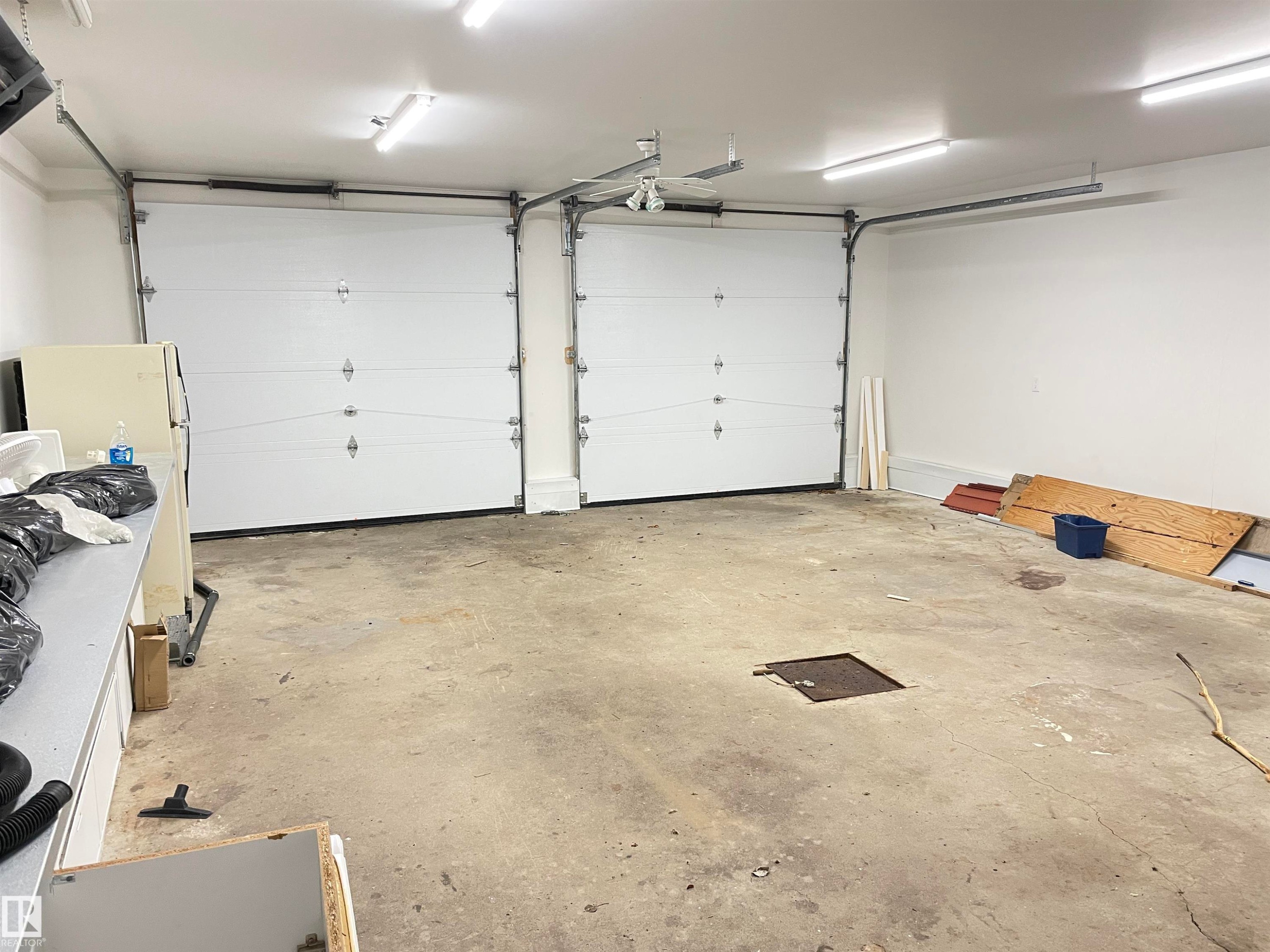 #8 Beaver Crescent, Rural Westlock County, AB - Indoor Photo Showing Garage