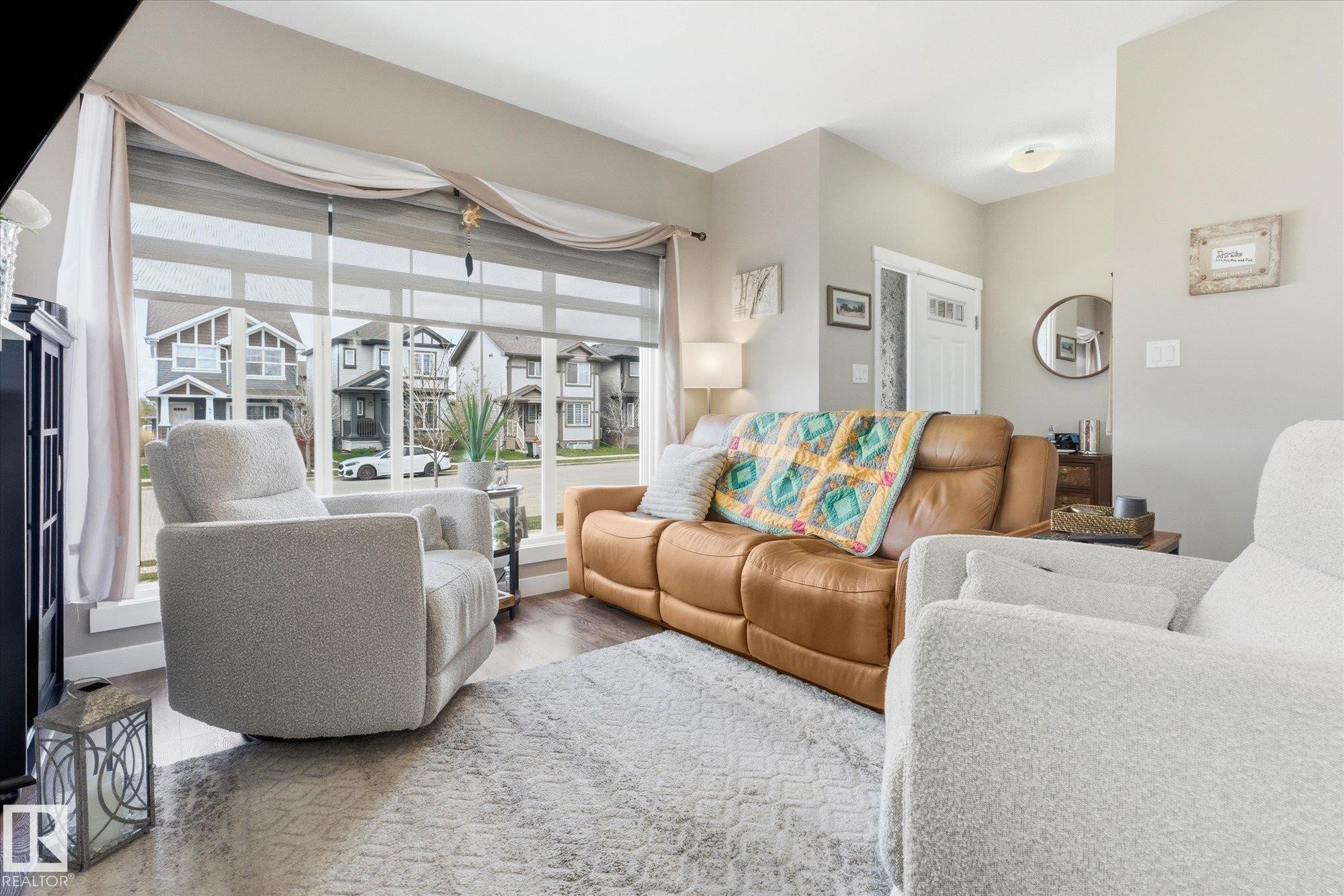 34 Brickyard Drive, Stony Plain, AB - Indoor Photo Showing Living Room