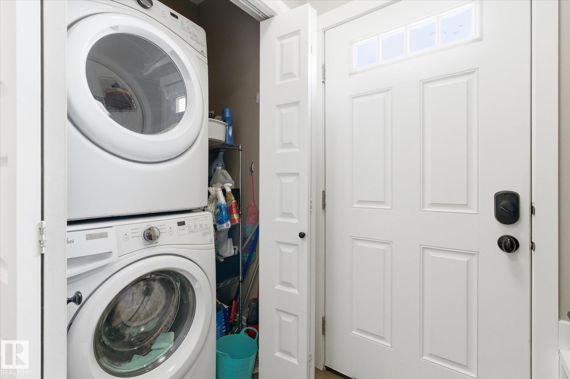 34 Brickyard Drive, Stony Plain, AB - Indoor Photo Showing Laundry Room
