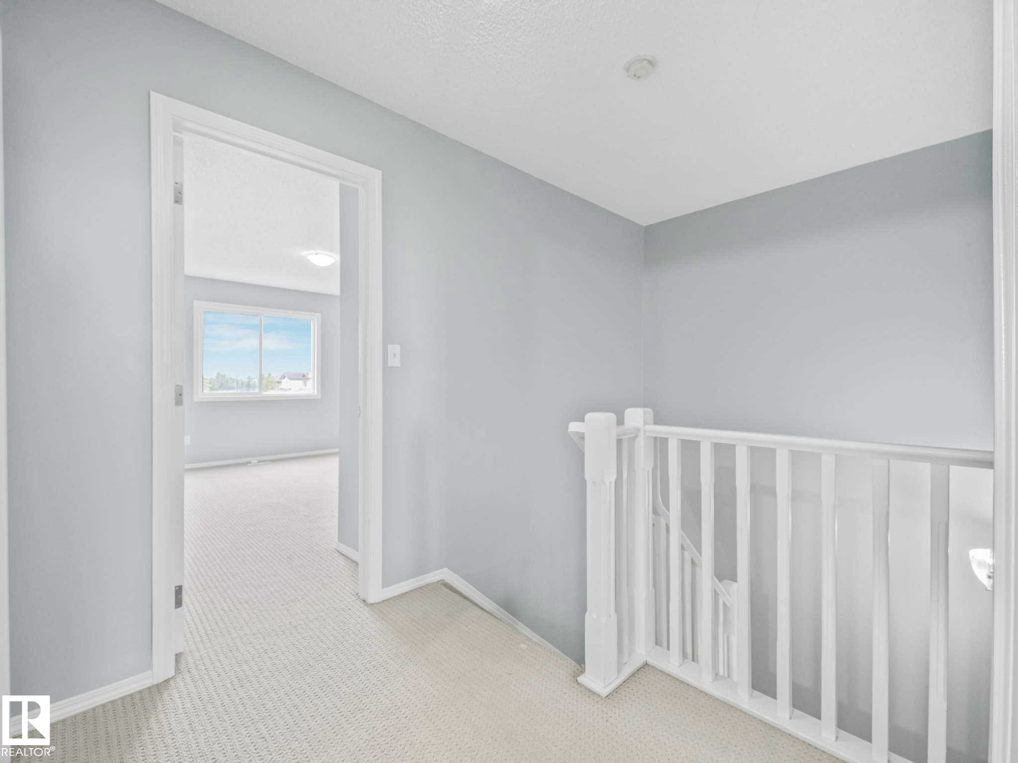 6424 1A Avenue, Edmonton, AB - Indoor