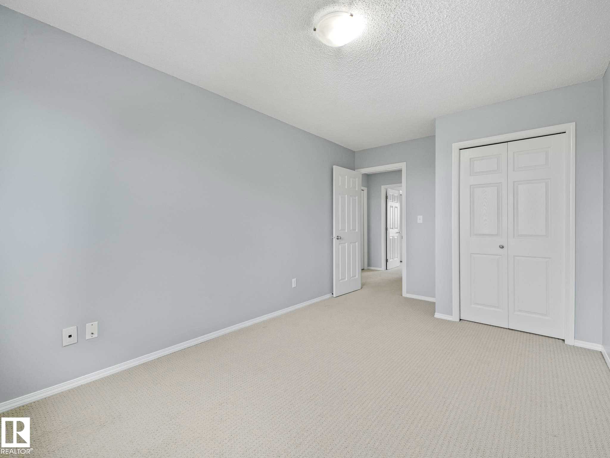 6424 1A Avenue, Edmonton, AB - Indoor Photo Showing Other Room