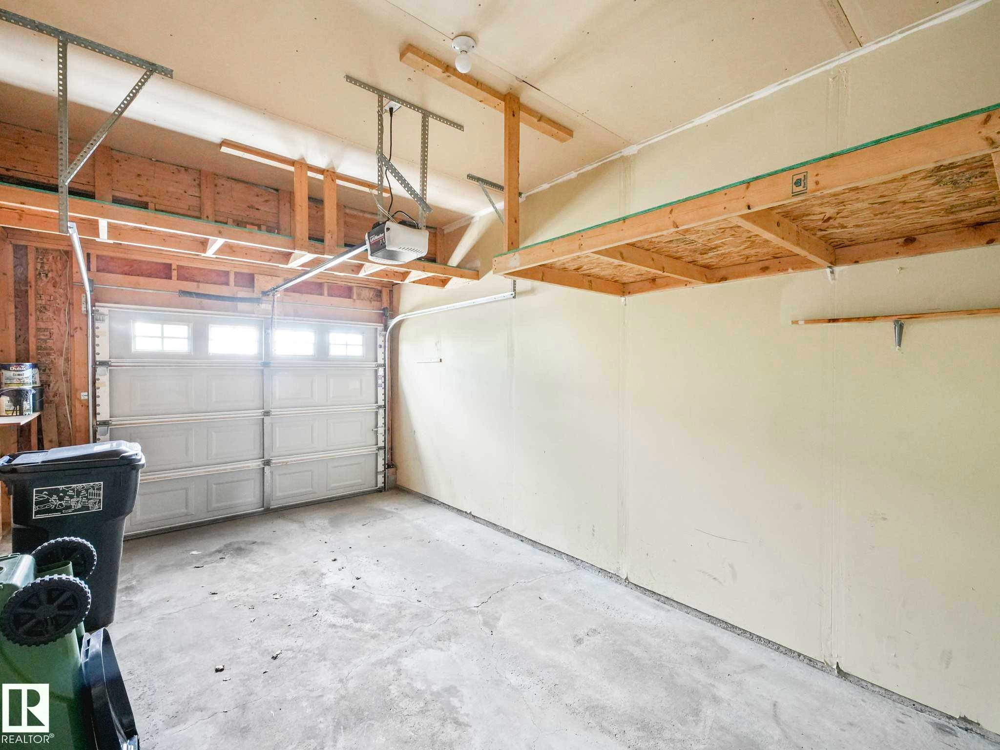 6424 1A Avenue, Edmonton, AB - Indoor Photo Showing Garage