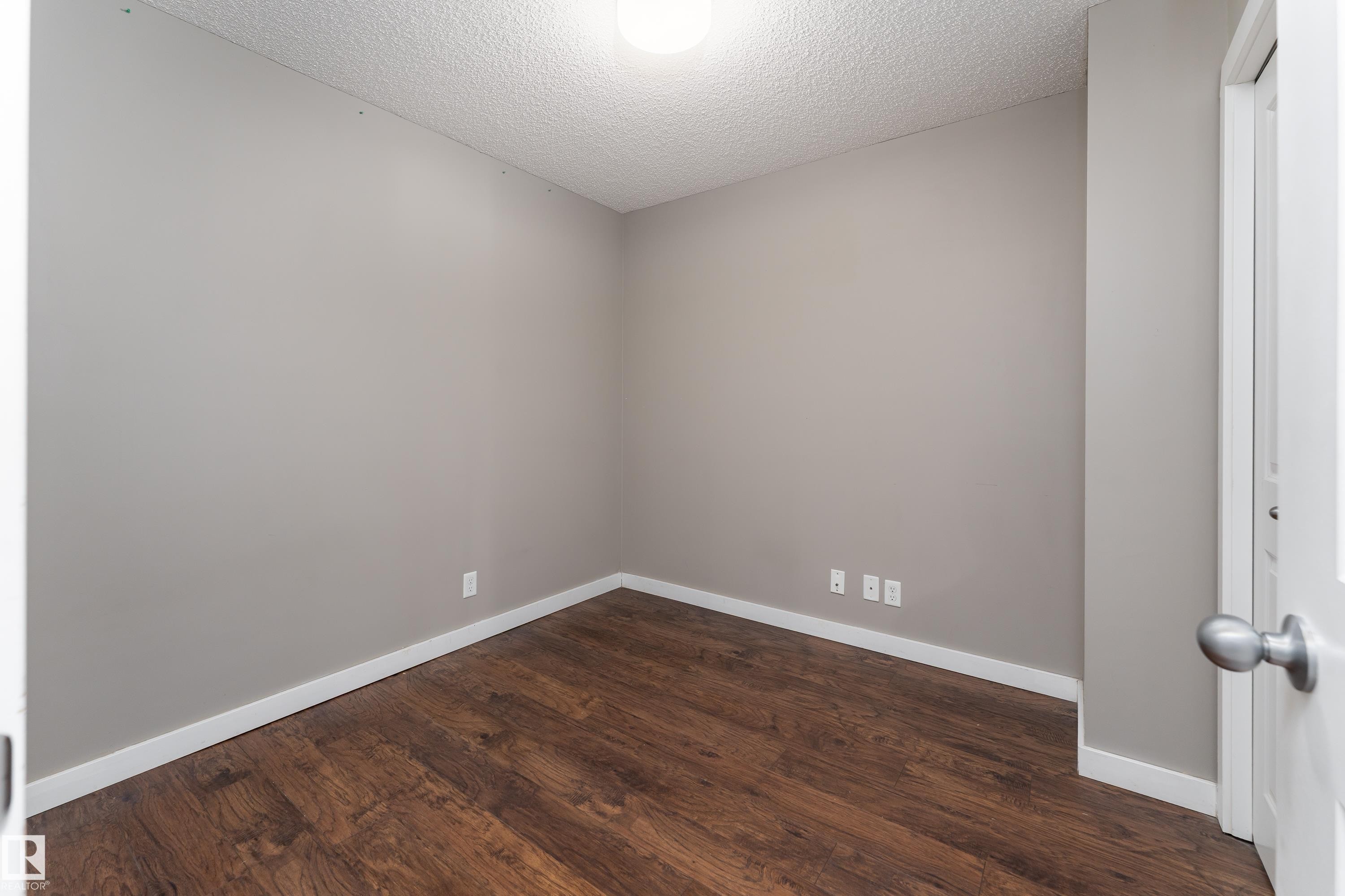 409 5804 Mullen Place, Edmonton, AB - Indoor Photo Showing Other Room
