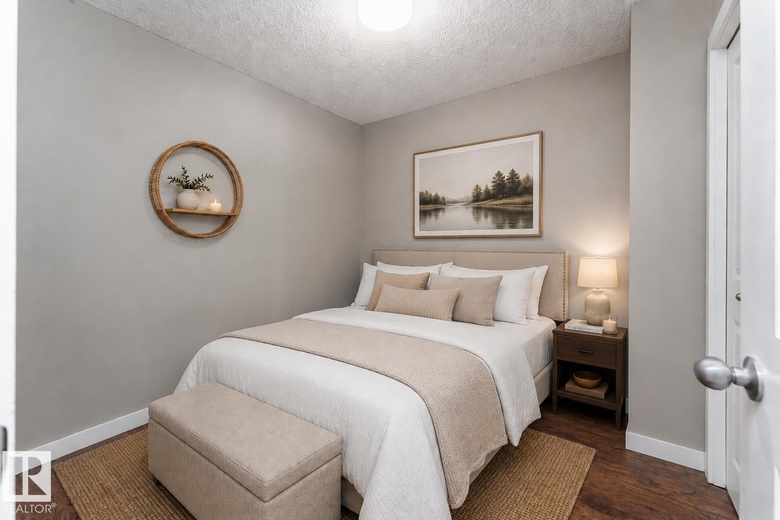 409 5804 Mullen Place, Edmonton, AB - Indoor Photo Showing Bedroom