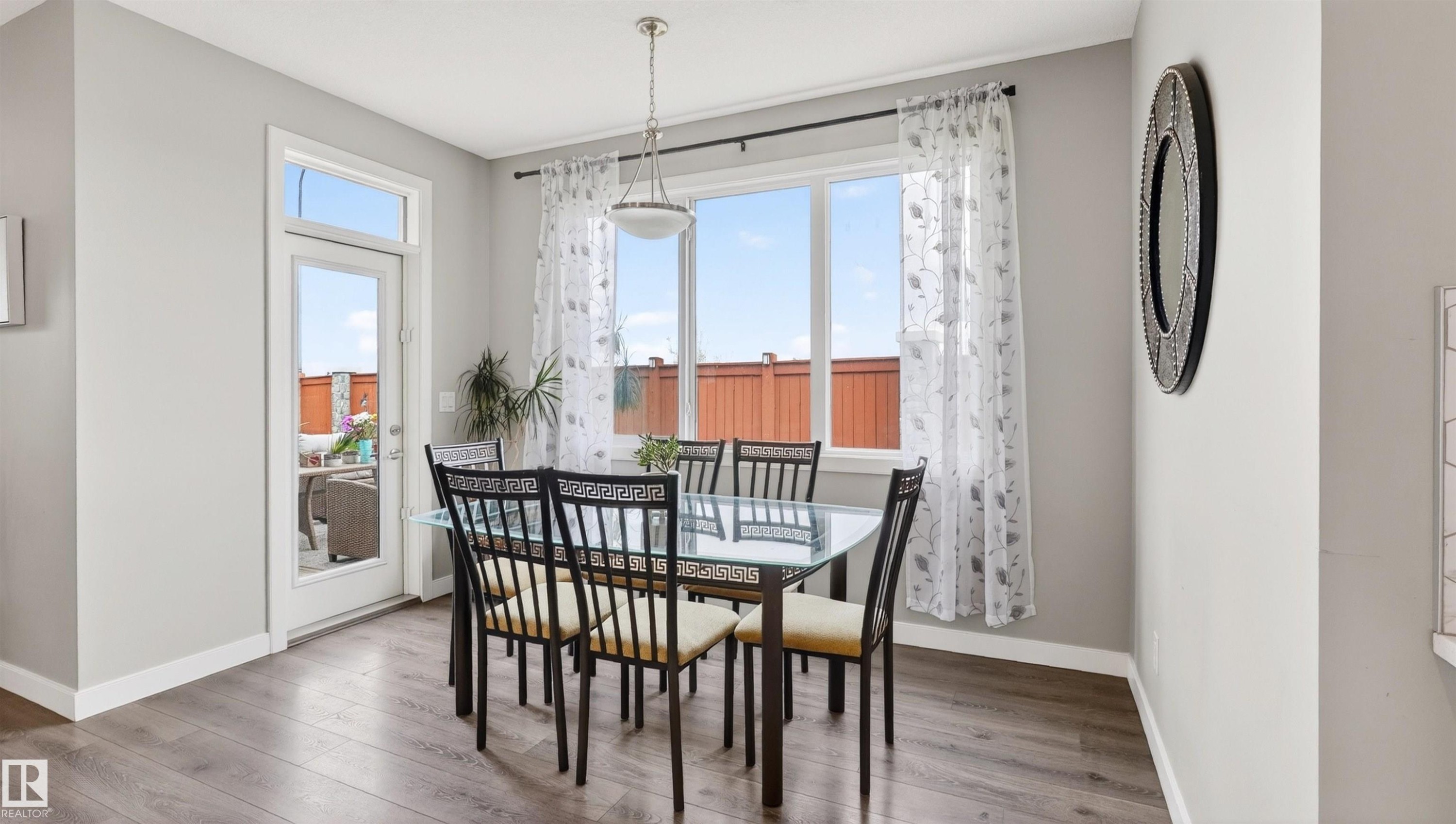 1723 200 Street Nw, Edmonton, AB - Indoor Photo Showing Dining Room