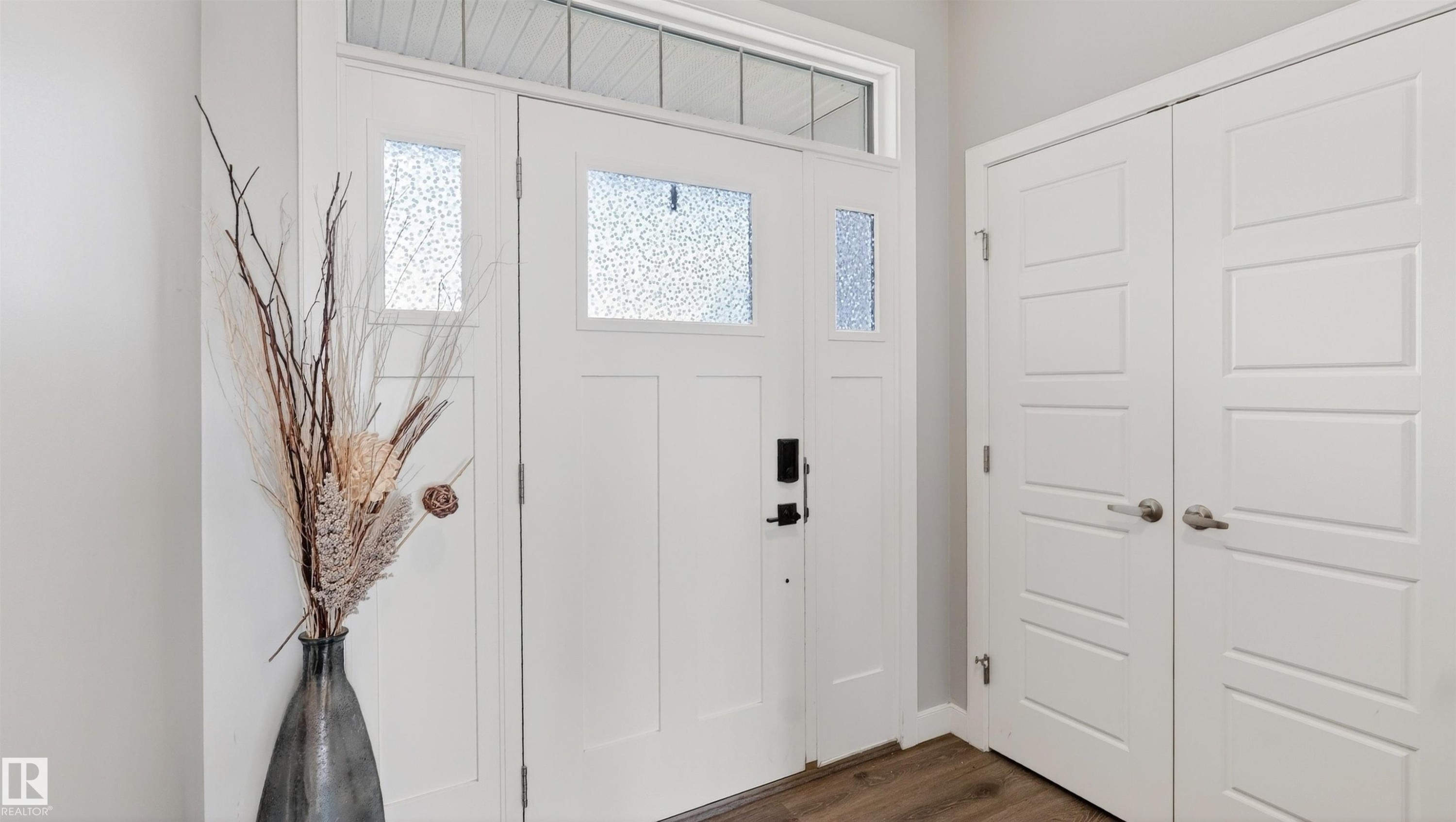 1723 200 Street Nw, Edmonton, AB - Indoor Photo Showing Other Room