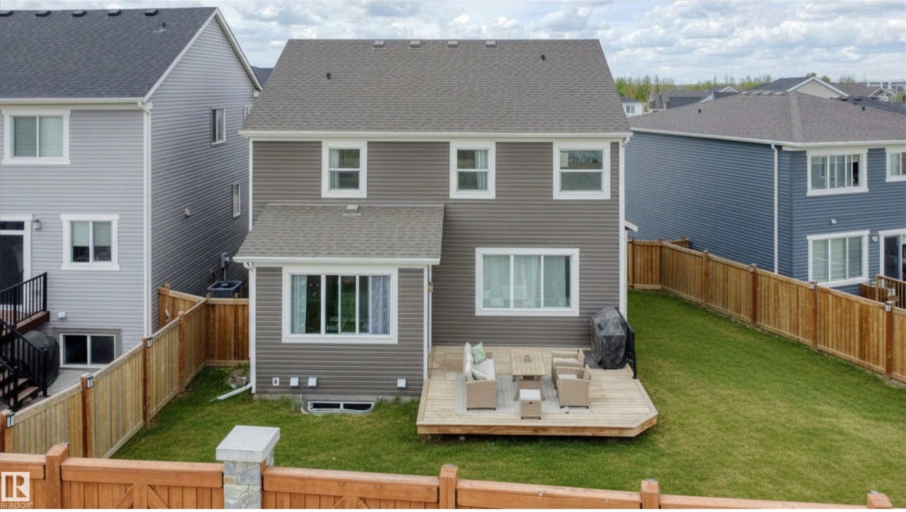 1723 200 Street Nw, Edmonton, AB - Outdoor