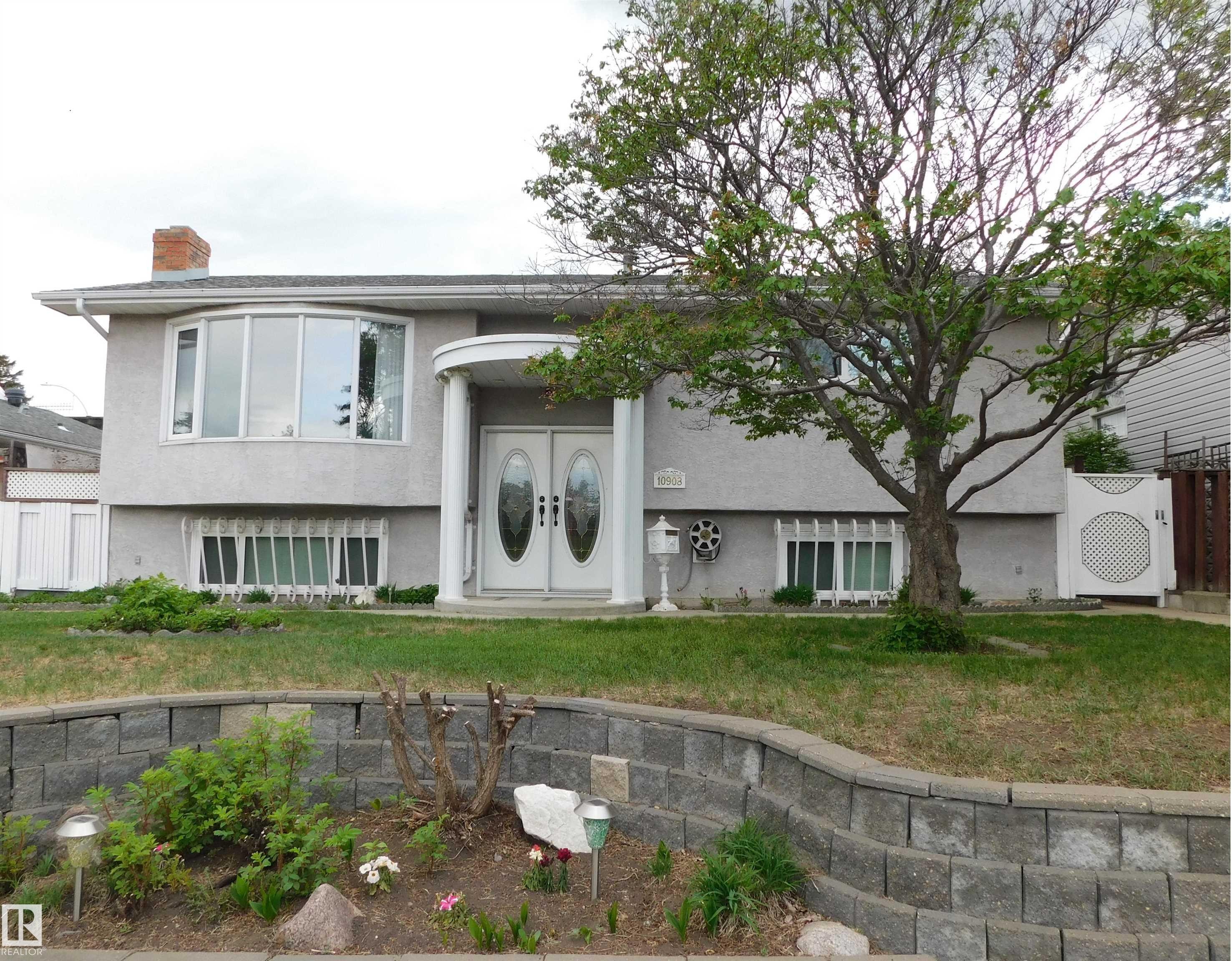 10908 30 Street, Edmonton, AB - Outdoor