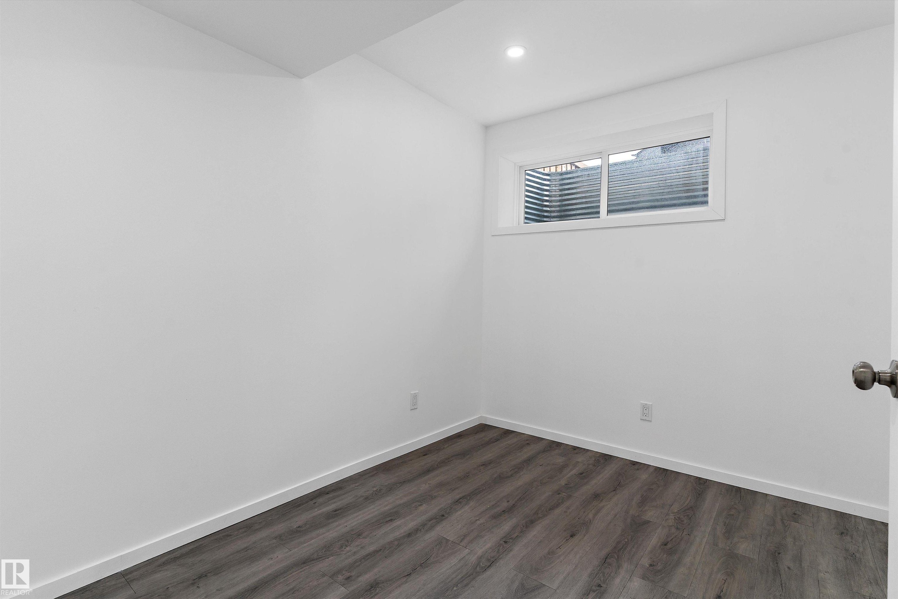 6904 Cardinal Wynd, Edmonton, AB - Indoor Photo Showing Other Room