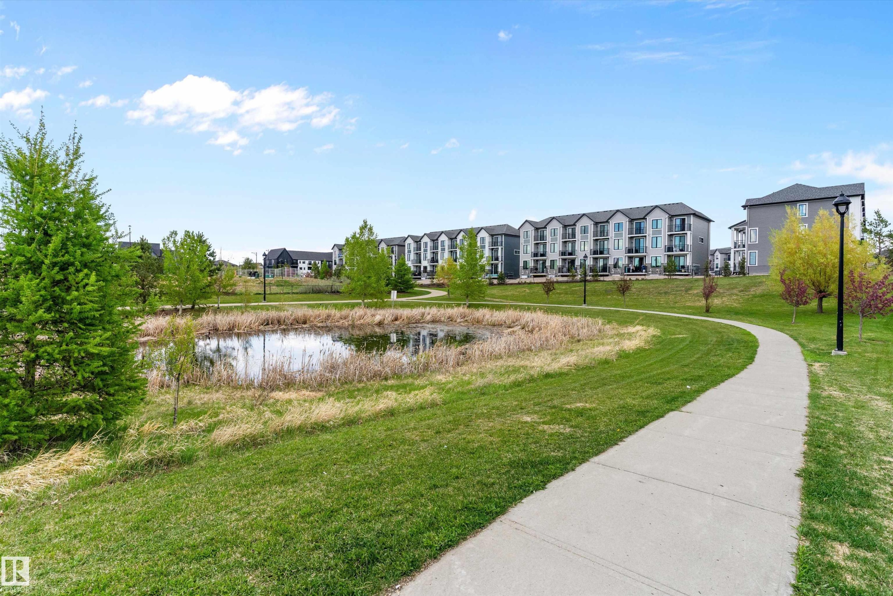 6904 Cardinal Wynd, Edmonton, AB - Outdoor