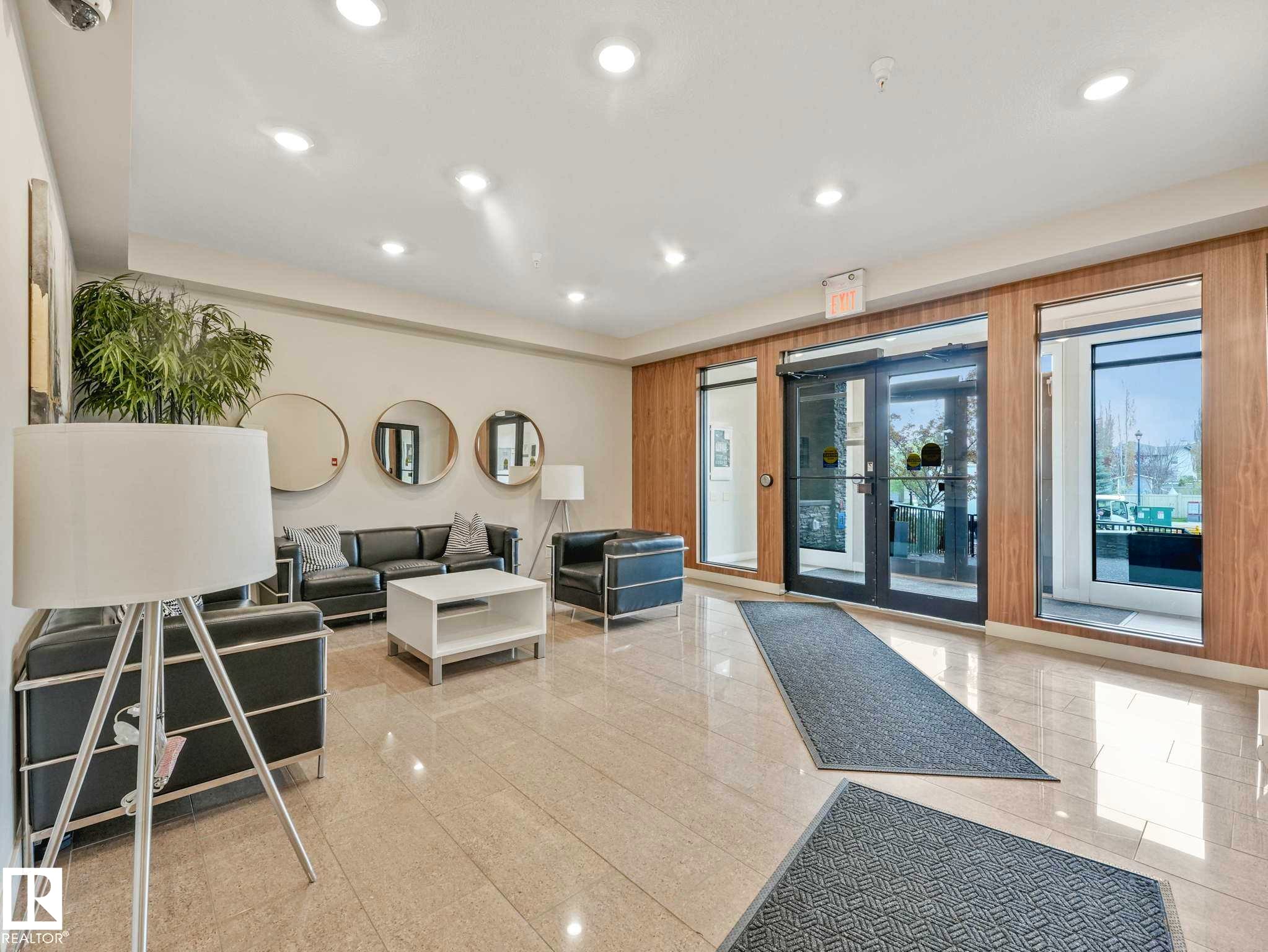 Image quality insufficient for description - 213 625 Leger Way, Edmonton, AB - Indoor Photo Showing Other Room