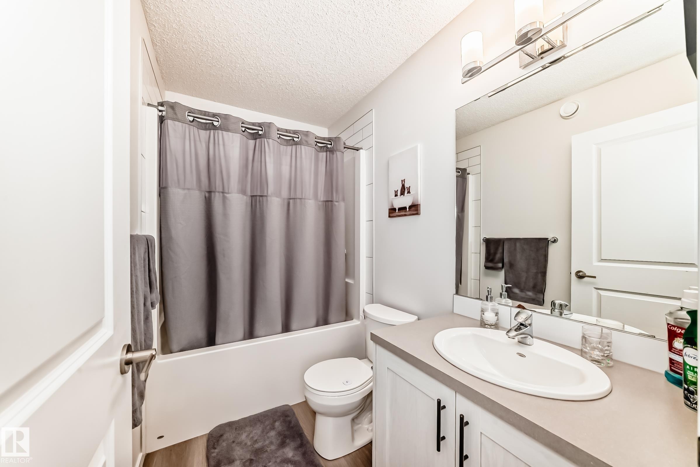 5167 Edgemont Boulevard, Edmonton, AB - Indoor Photo Showing Bathroom