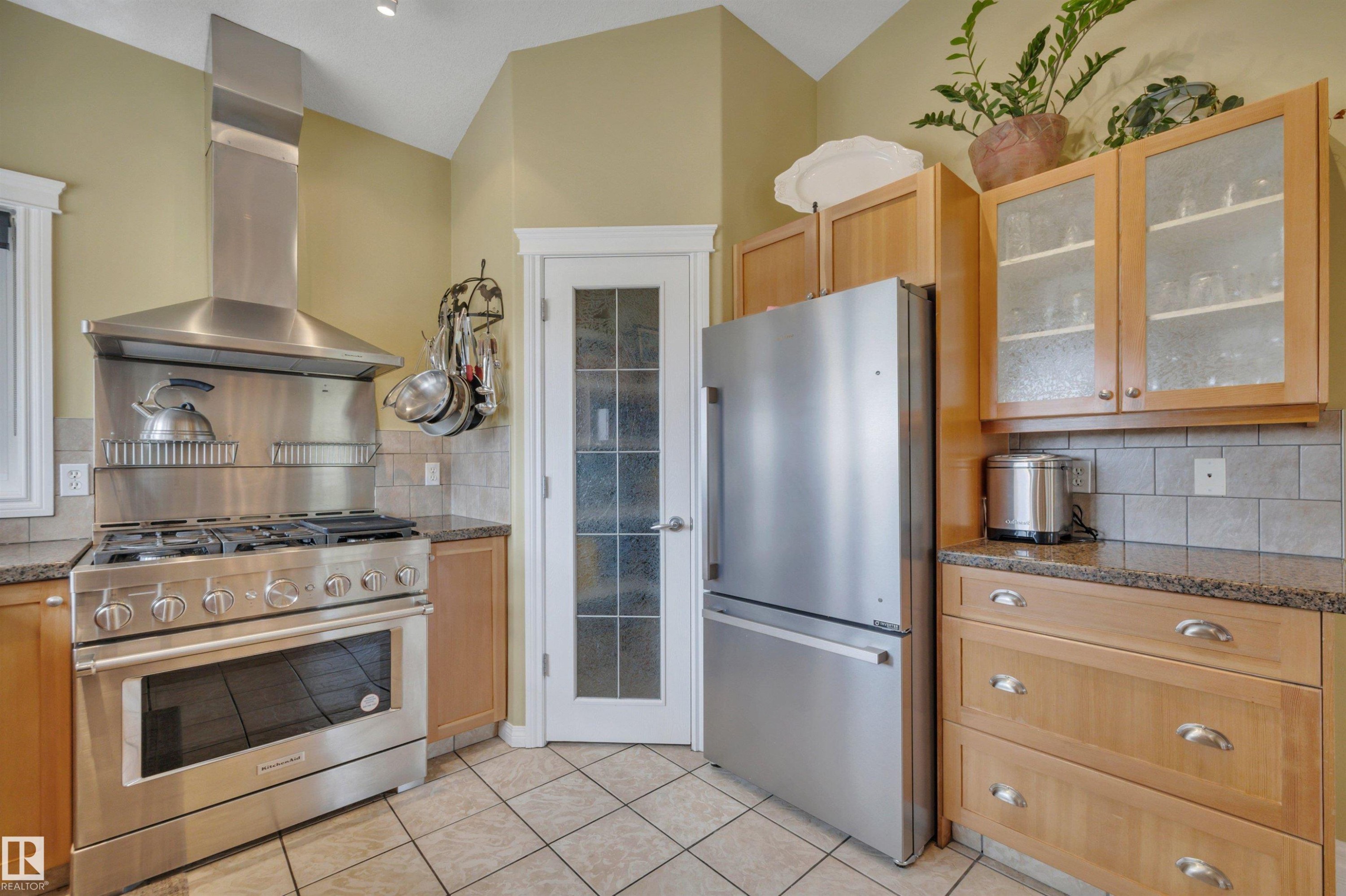 464012 A Rge Road 233, Rural Wetaskiwin County, AB - Indoor Photo Showing Kitchen