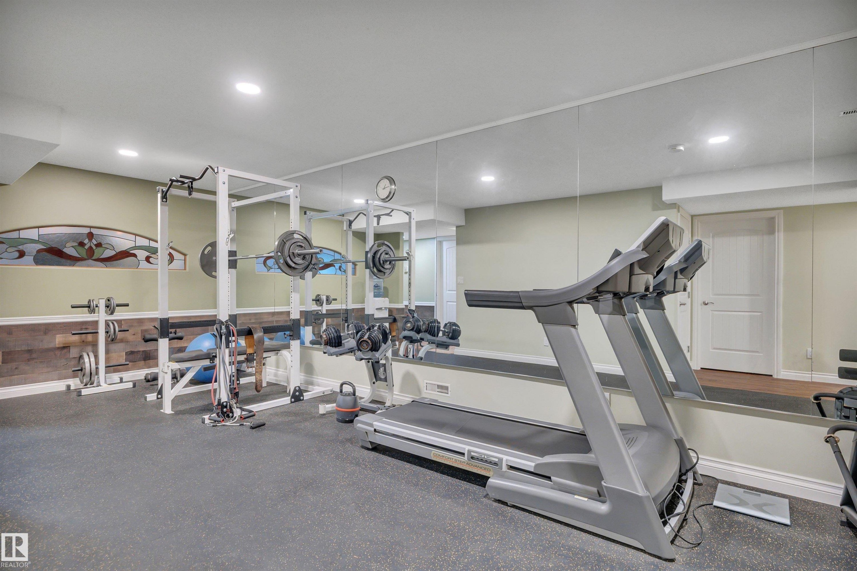 464012 A Rge Road 233, Rural Wetaskiwin County, AB - Indoor Photo Showing Gym Room