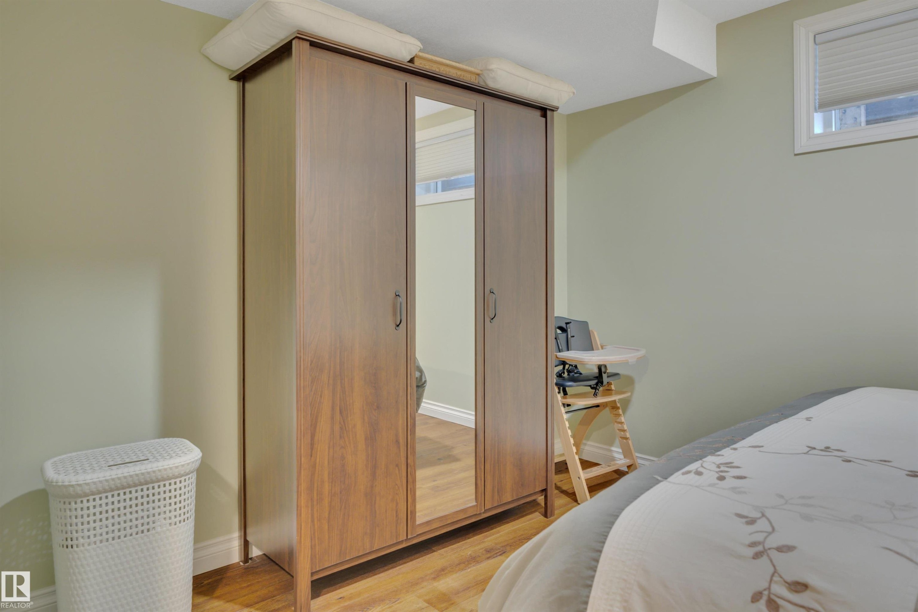 464012 A Rge Road 233, Rural Wetaskiwin County, AB - Indoor Photo Showing Bedroom