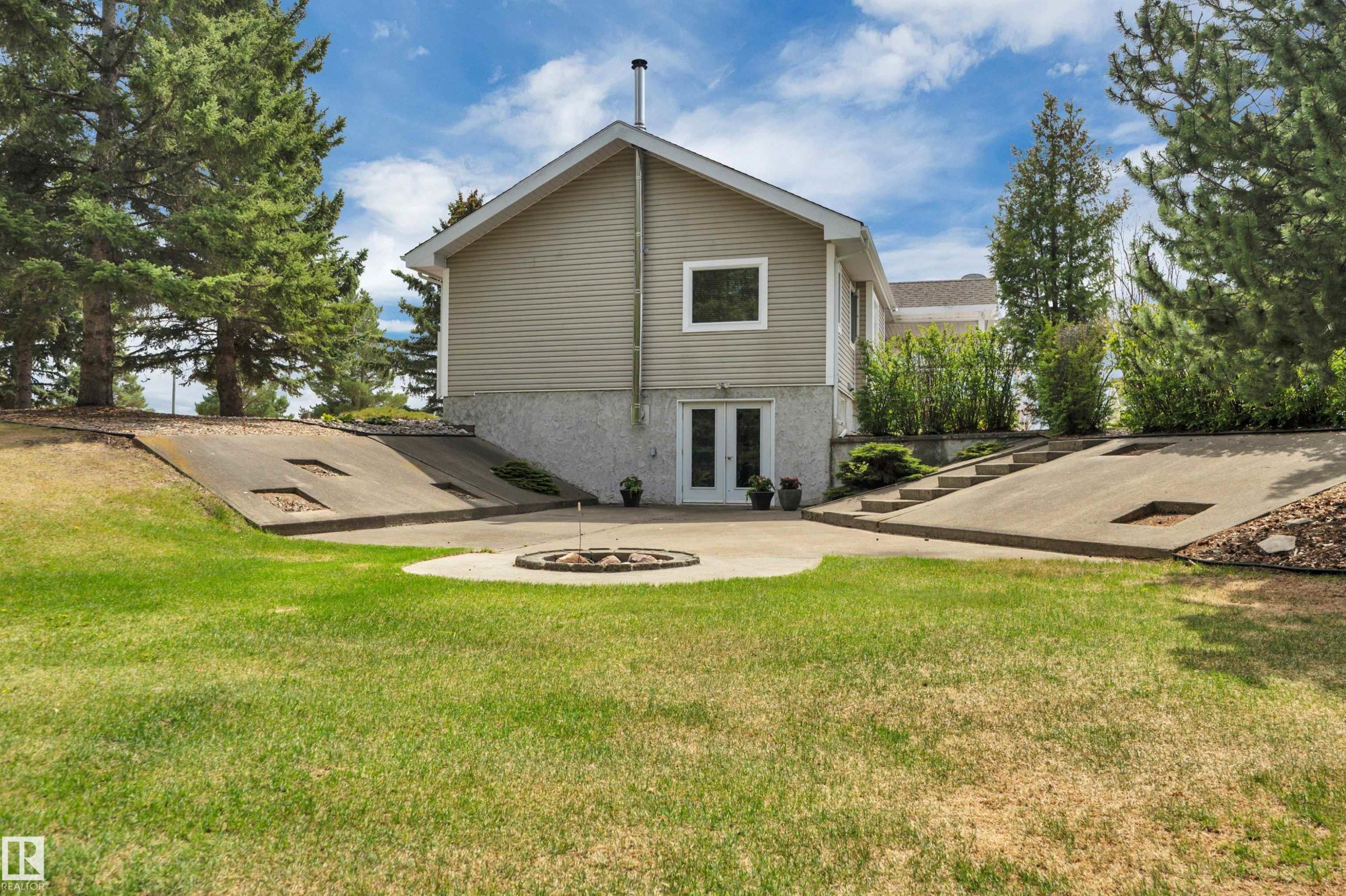 464012 A Rge Road 233, Rural Wetaskiwin County, AB - Outdoor