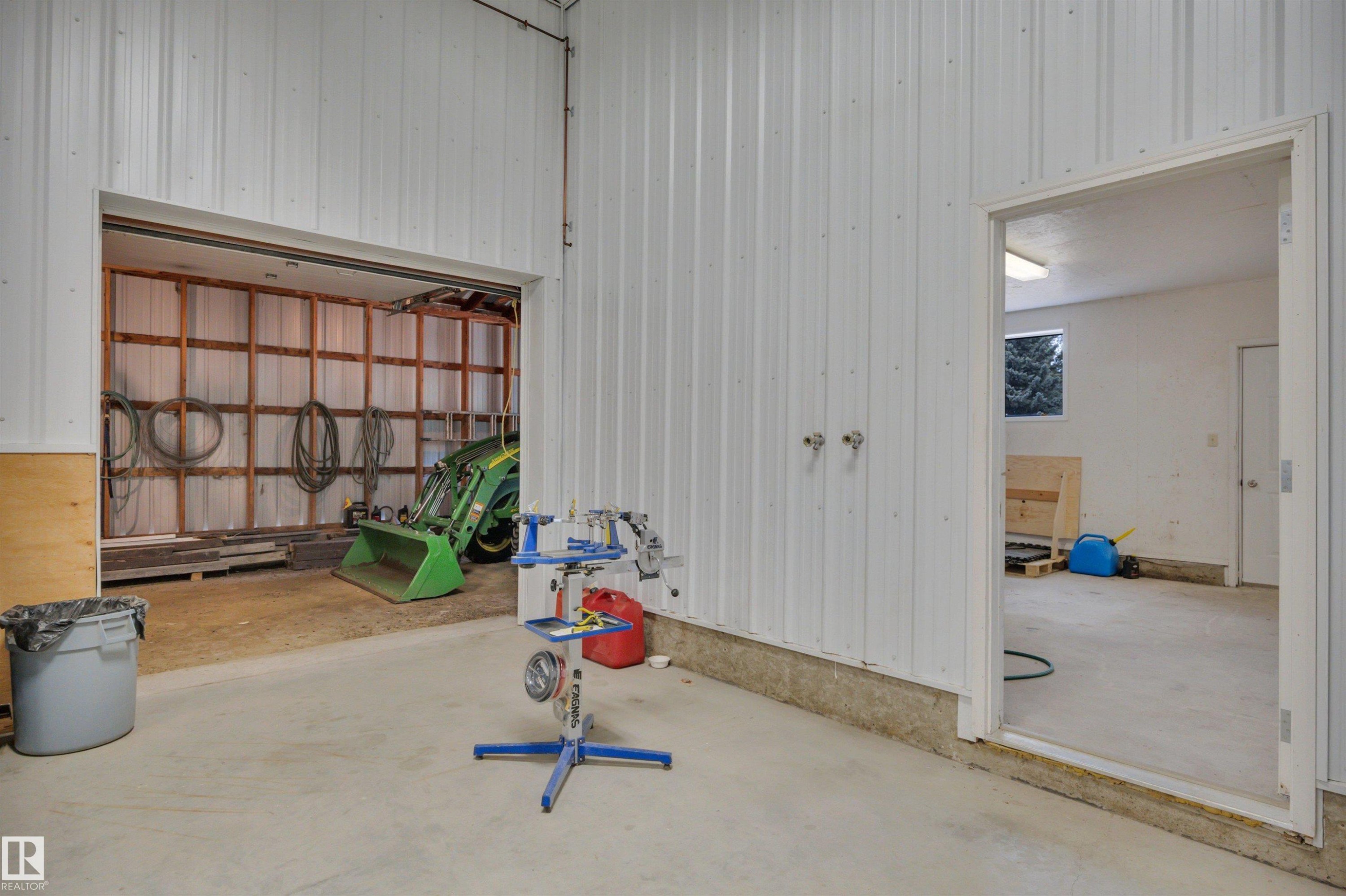 464012 A Rge Road 233, Rural Wetaskiwin County, AB - Indoor