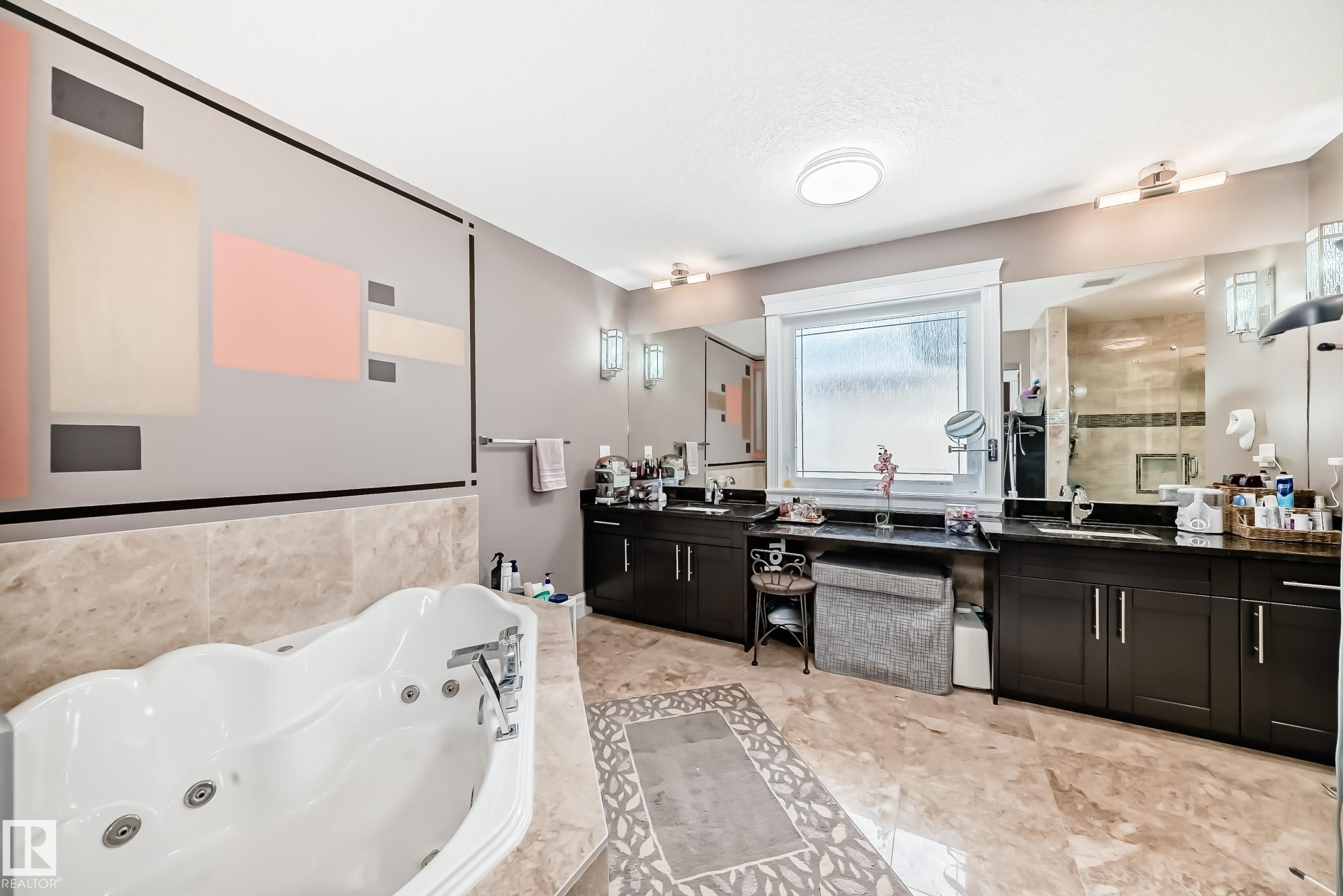 11024 179 Avenue, Edmonton, AB - Indoor Photo Showing Bathroom