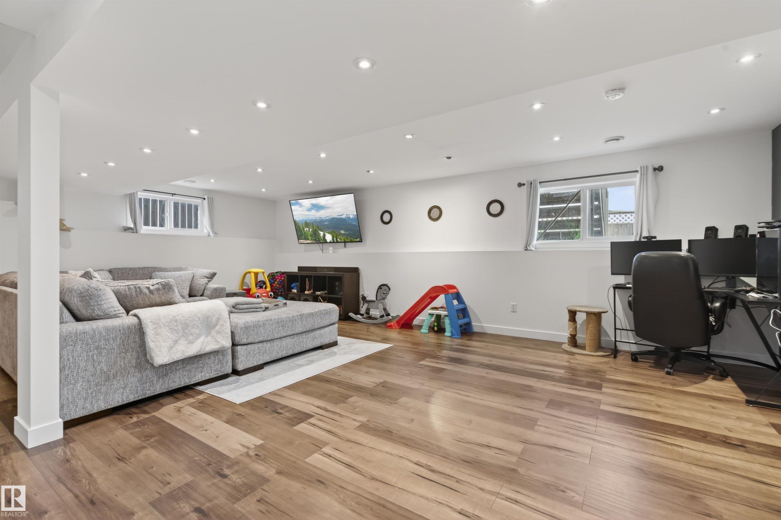 1506 15 Street, Cold Lake, AB - Indoor