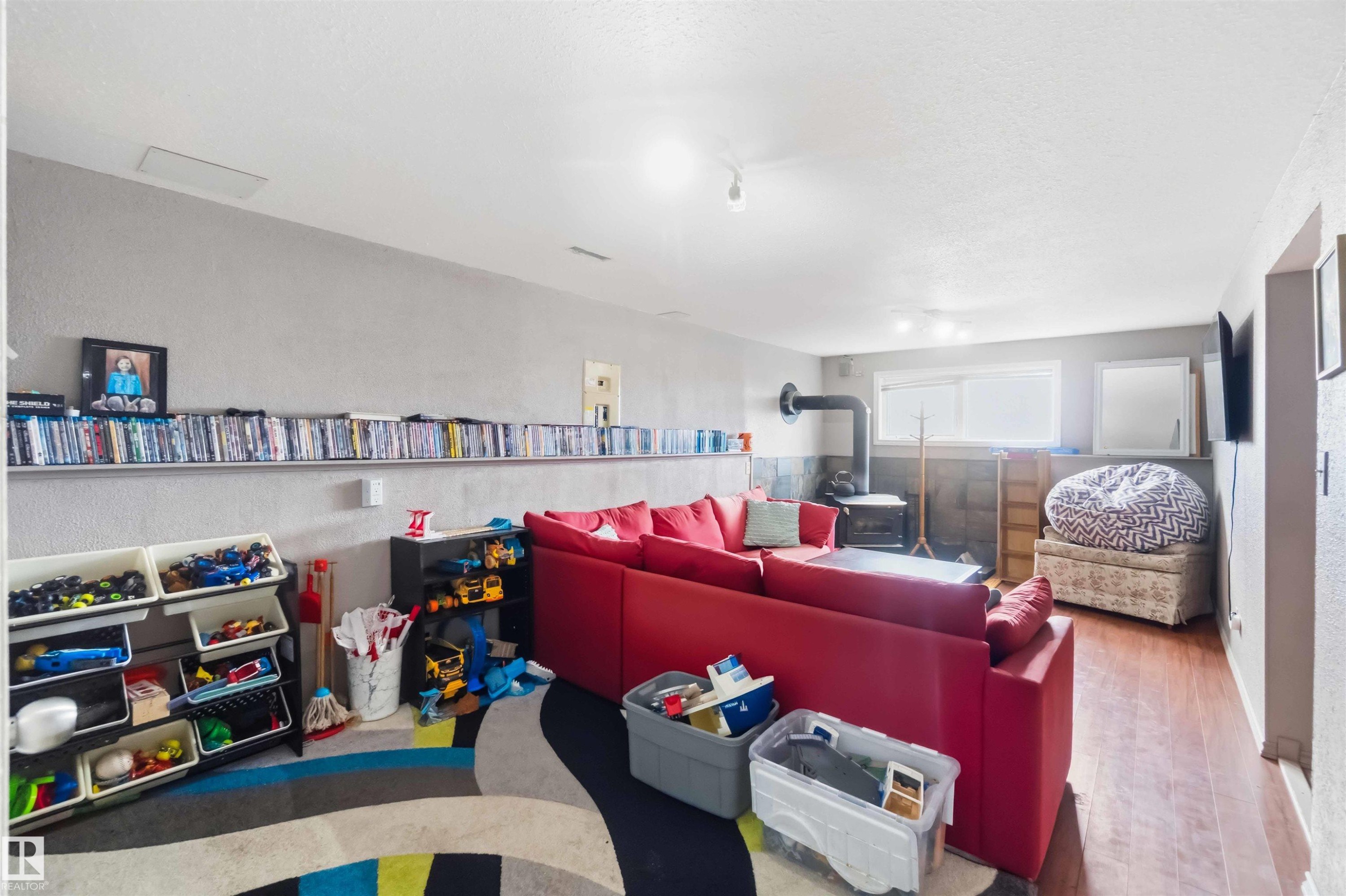 5437 49 Avenue, Andrew, AB - Indoor