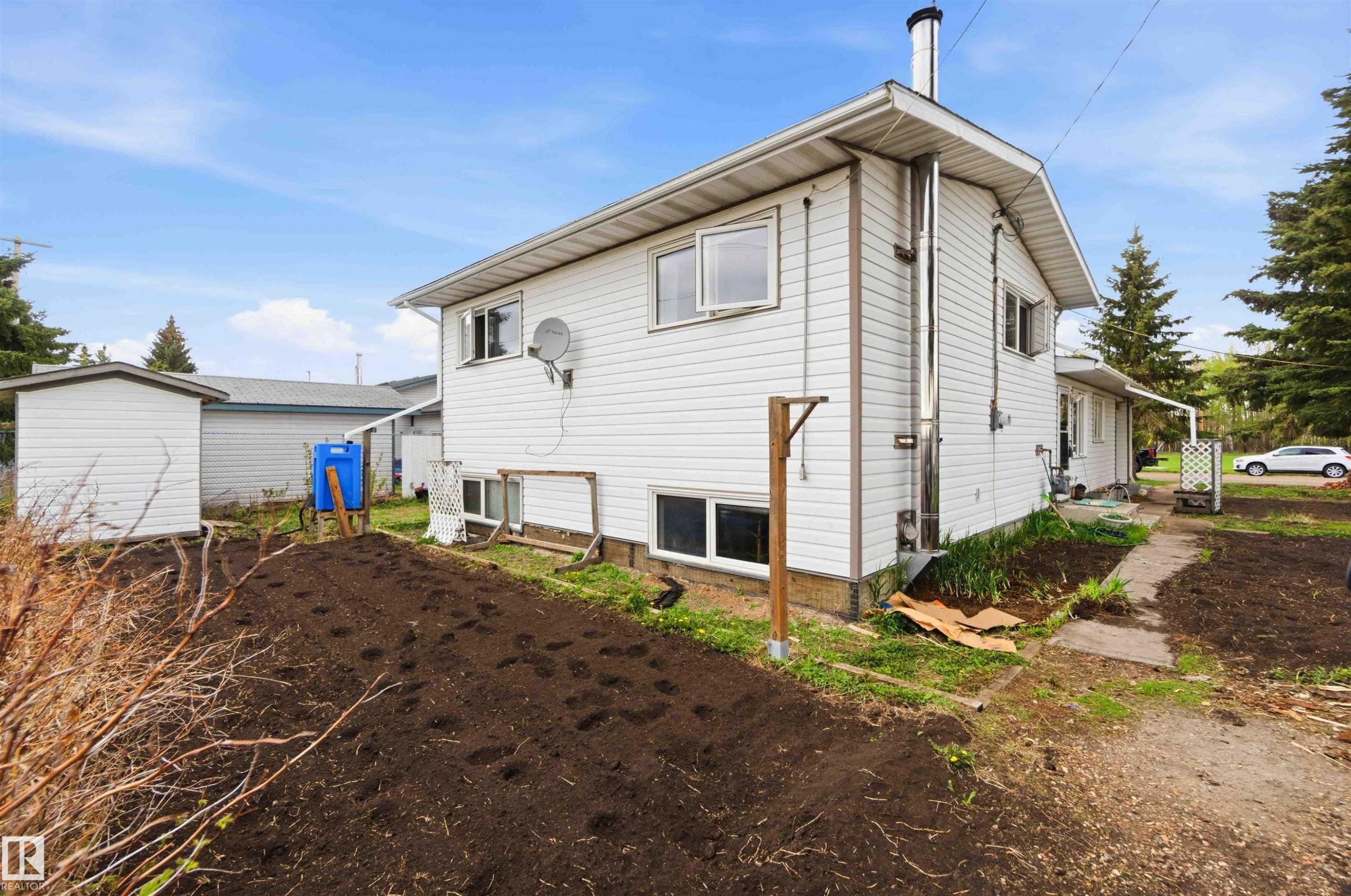 5437 49 Avenue, Andrew, AB - Outdoor