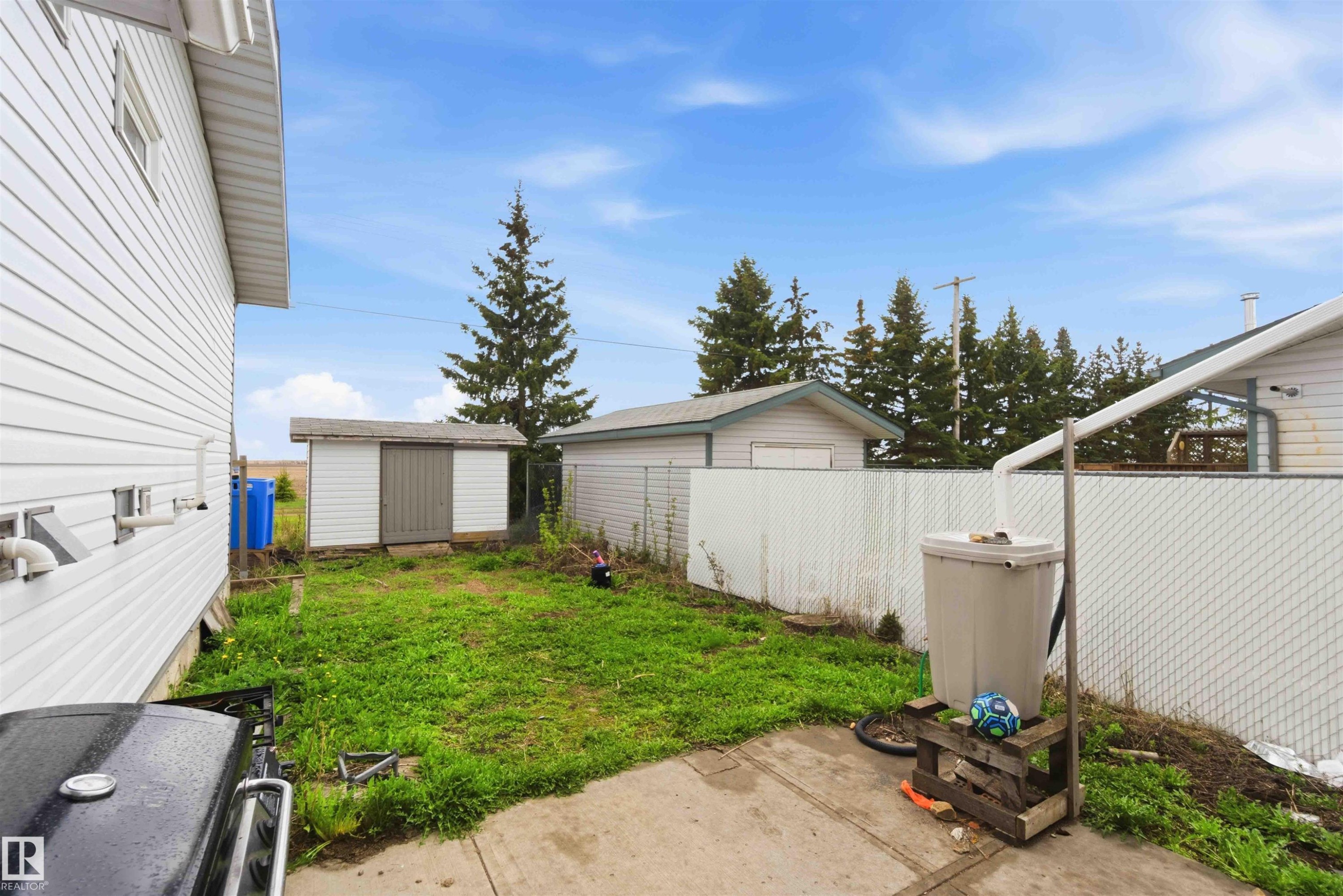 5437 49 Avenue, Andrew, AB - Outdoor