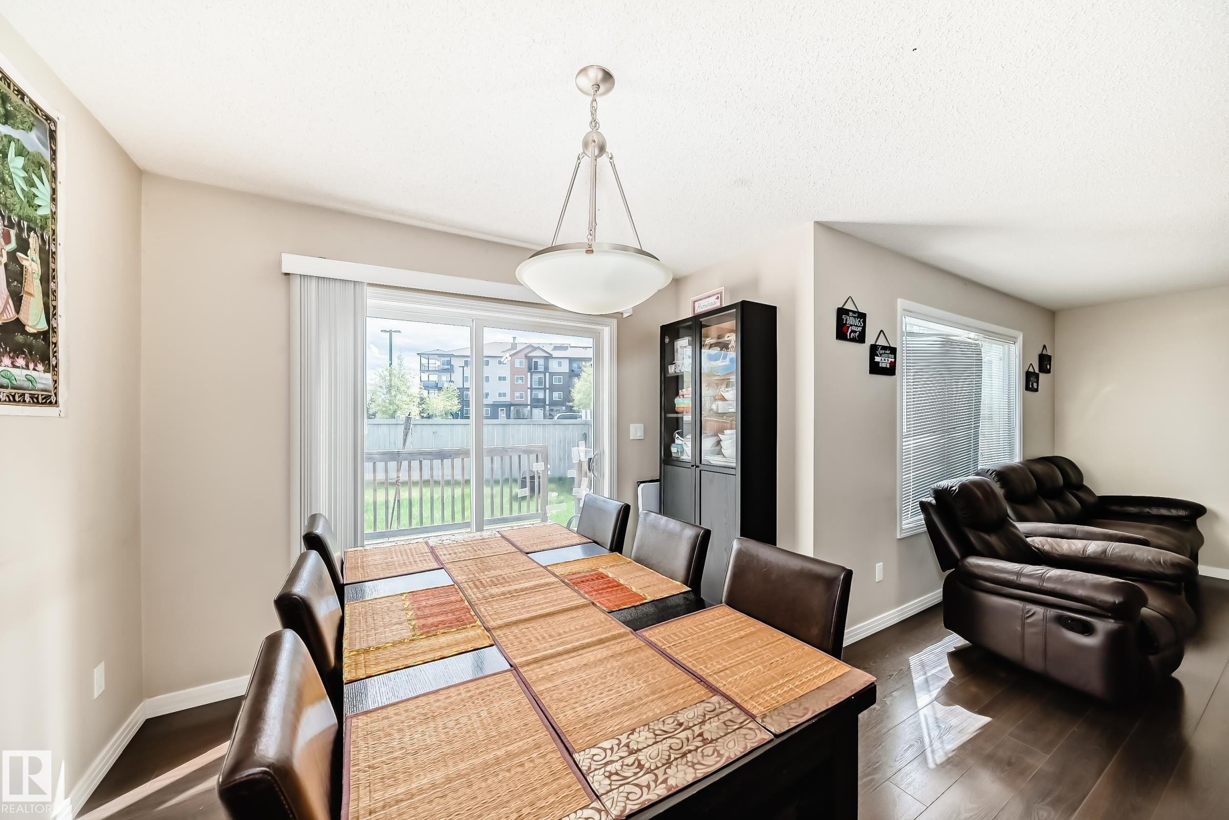 625 56 Street, Edmonton, AB - Indoor Photo Showing Dining Room