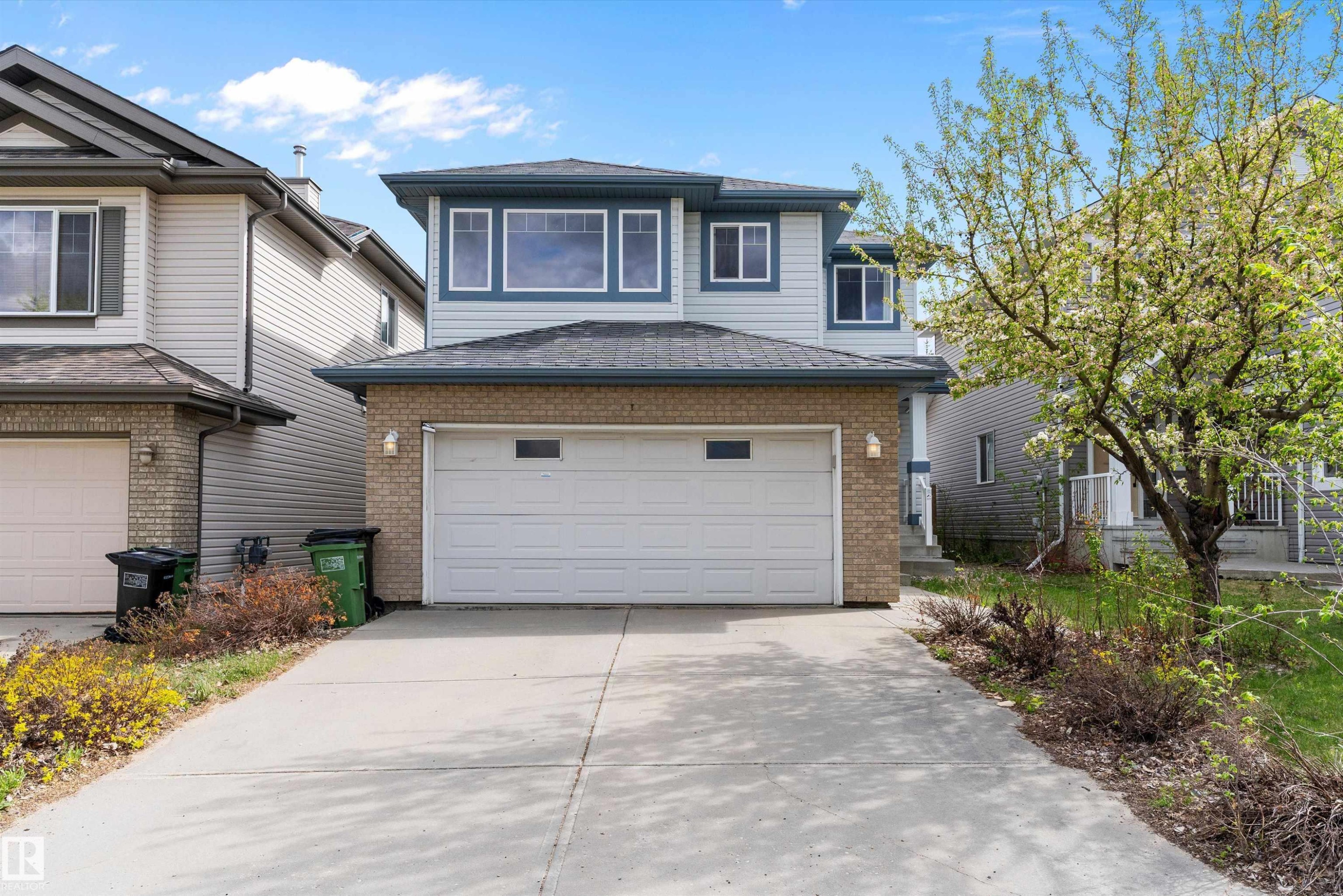 583 Leger Way, Edmonton, AB - Outdoor With Facade