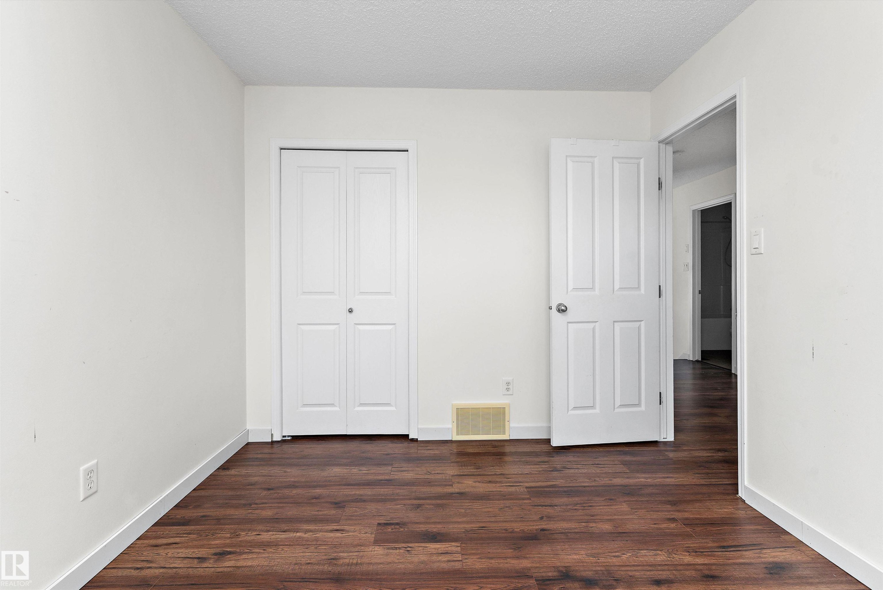 583 Leger Way, Edmonton, AB - Indoor