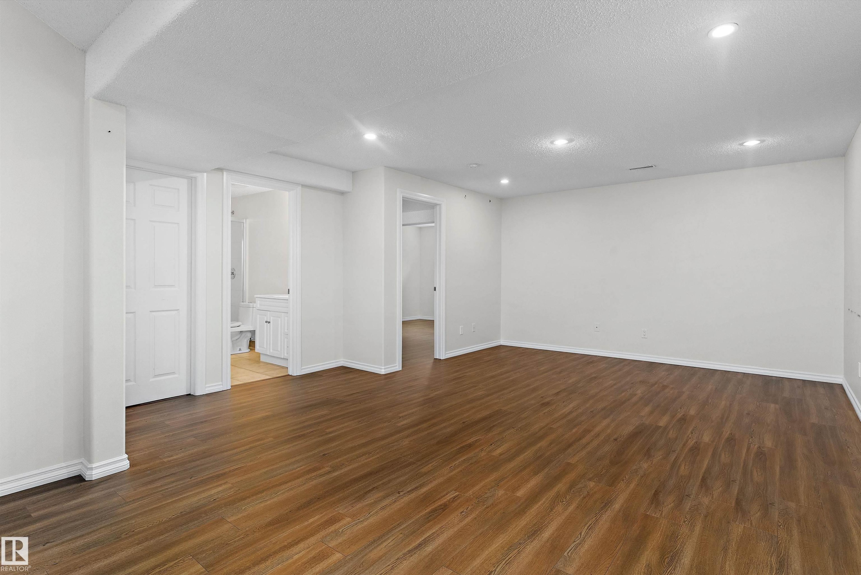 583 Leger Way, Edmonton, AB - Indoor