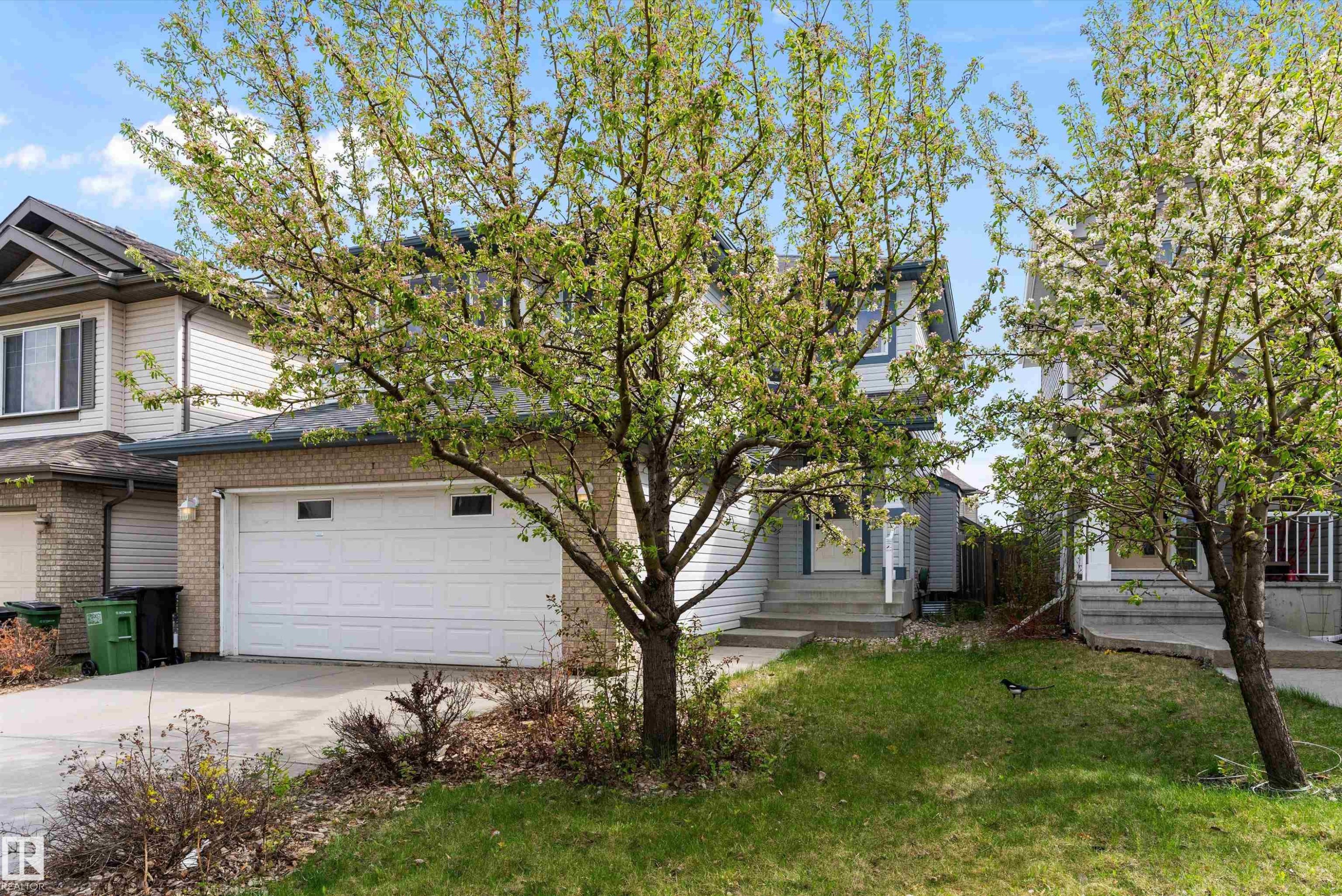 583 Leger Way, Edmonton, AB - Outdoor