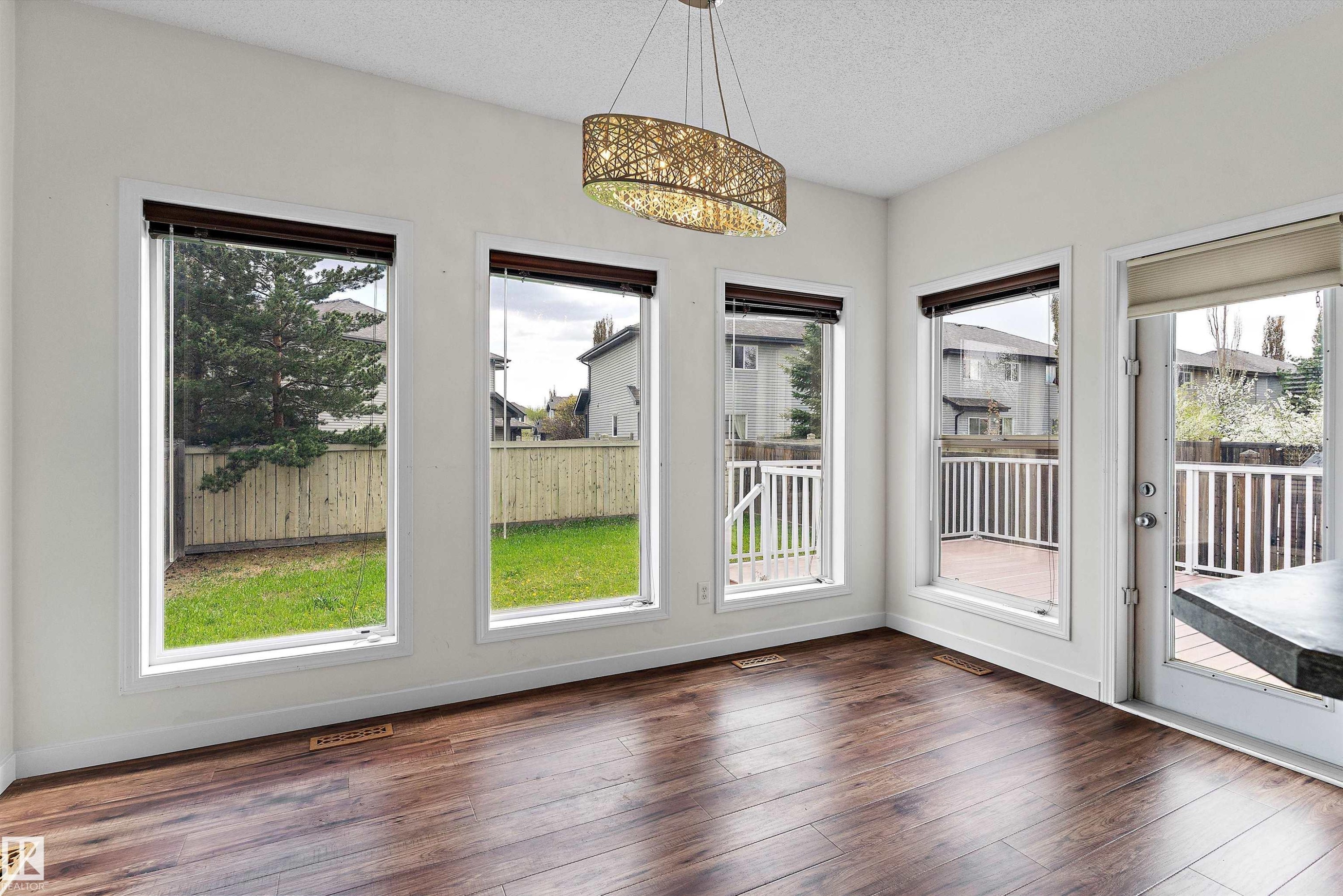 583 Leger Way, Edmonton, AB - Indoor Photo Showing Other Room