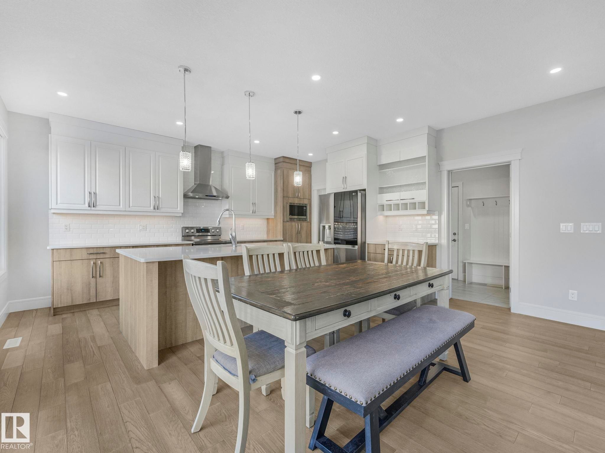 8641 Mayday Wynd, Edmonton, AB - Indoor