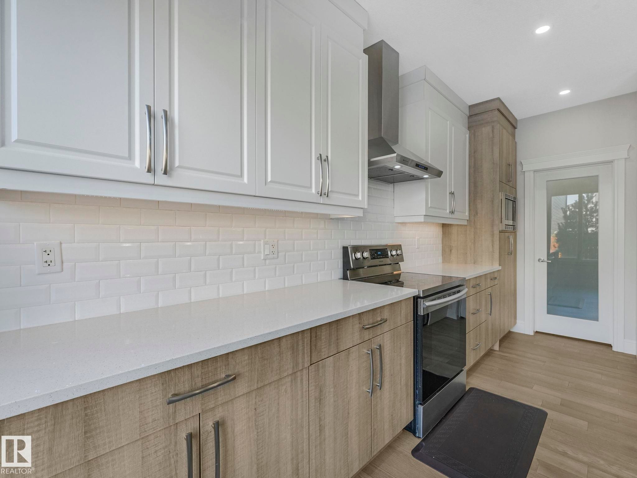 8641 Mayday Wynd, Edmonton, AB - Indoor Photo Showing Kitchen