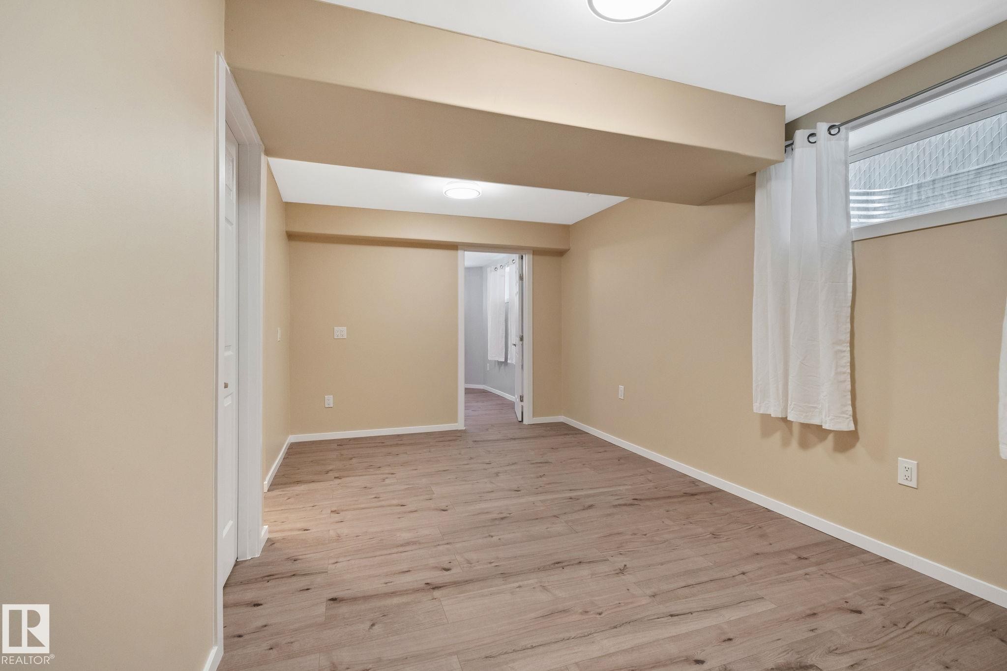 15608 44 Street, Edmonton, AB - Indoor Photo Showing Other Room